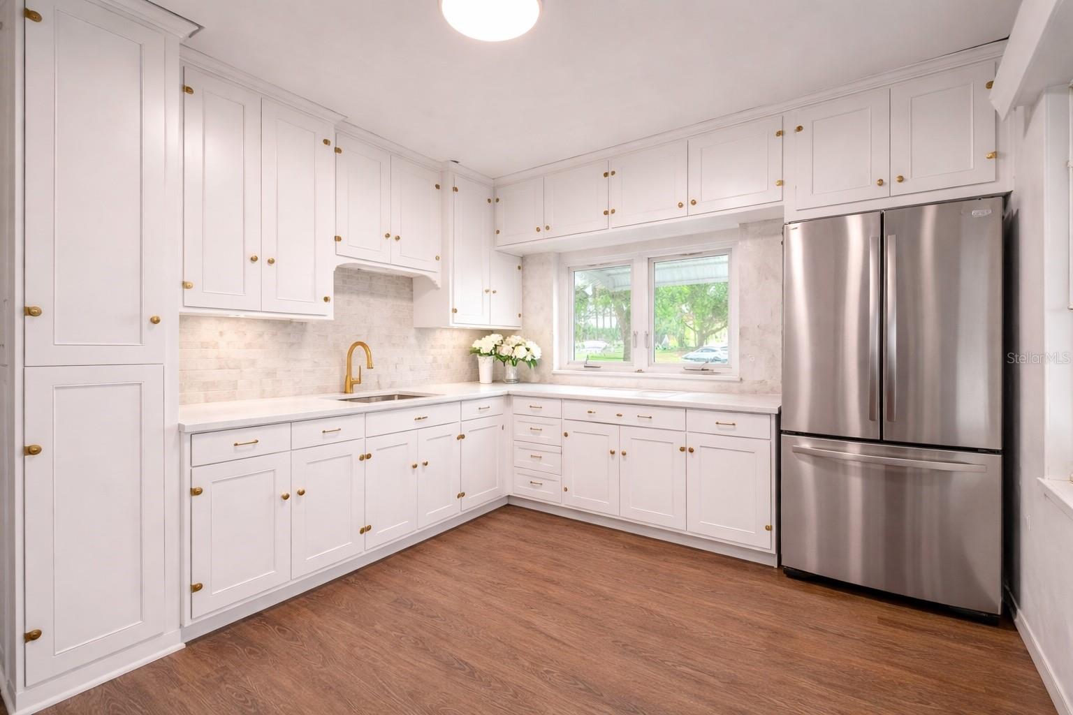 403 E JOHNSON AVE, LAKE WALES, FL, 33853