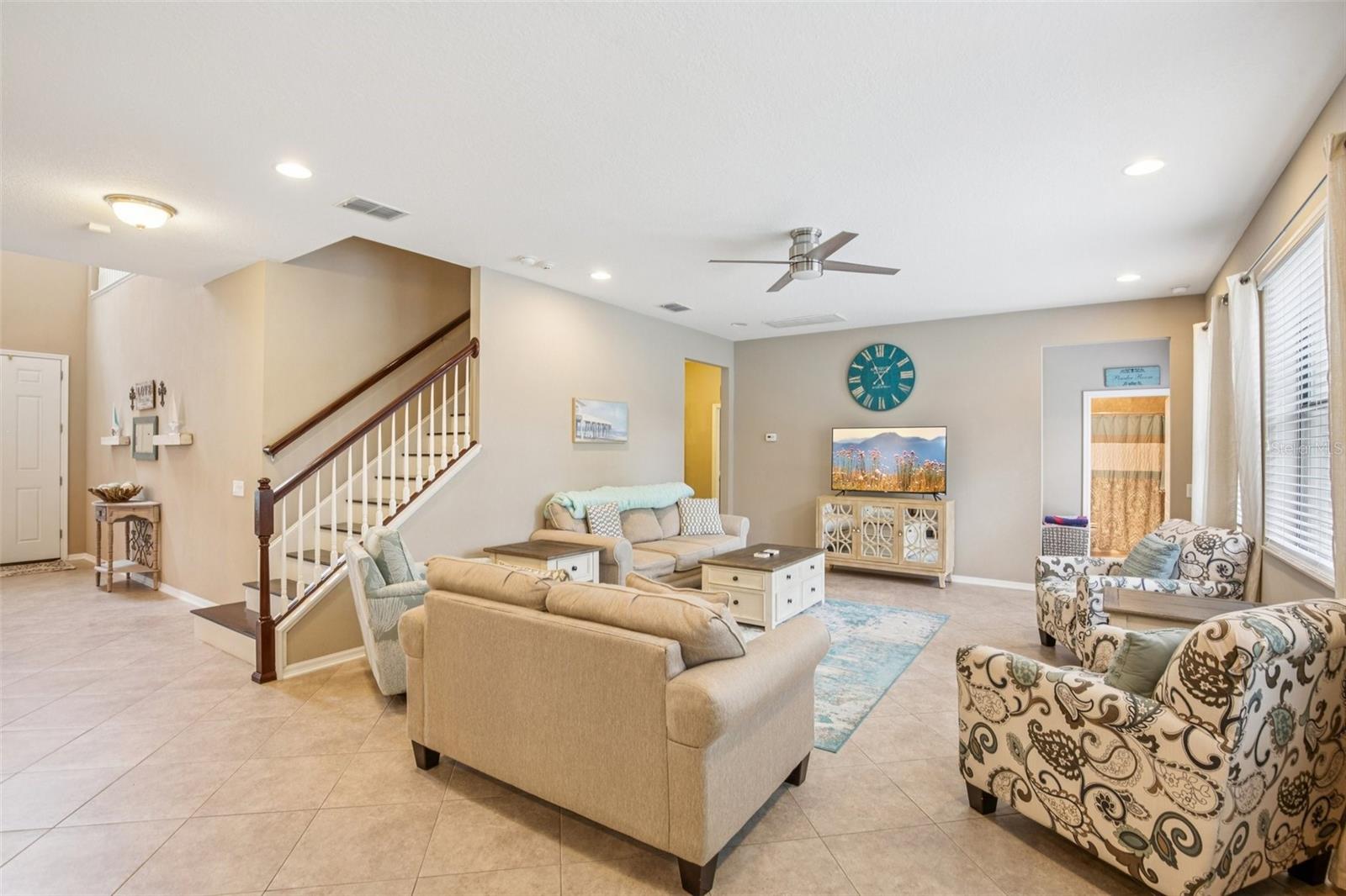210 DAKOTA HILL DR, SEFFNER, FL, 33584