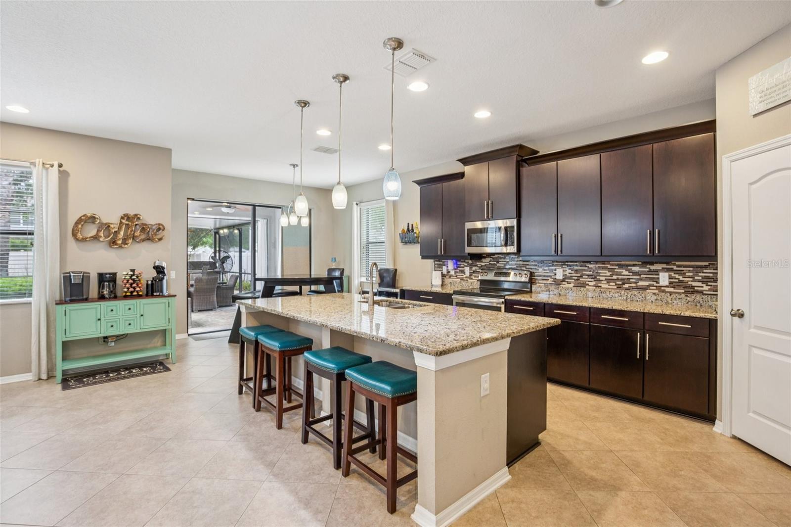 210 DAKOTA HILL DR, SEFFNER, FL, 33584