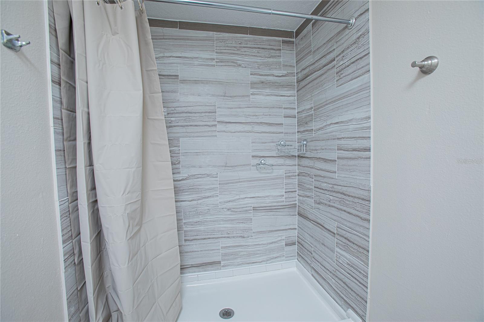 2009 PINE ST, ST CLOUD, FL, 34769