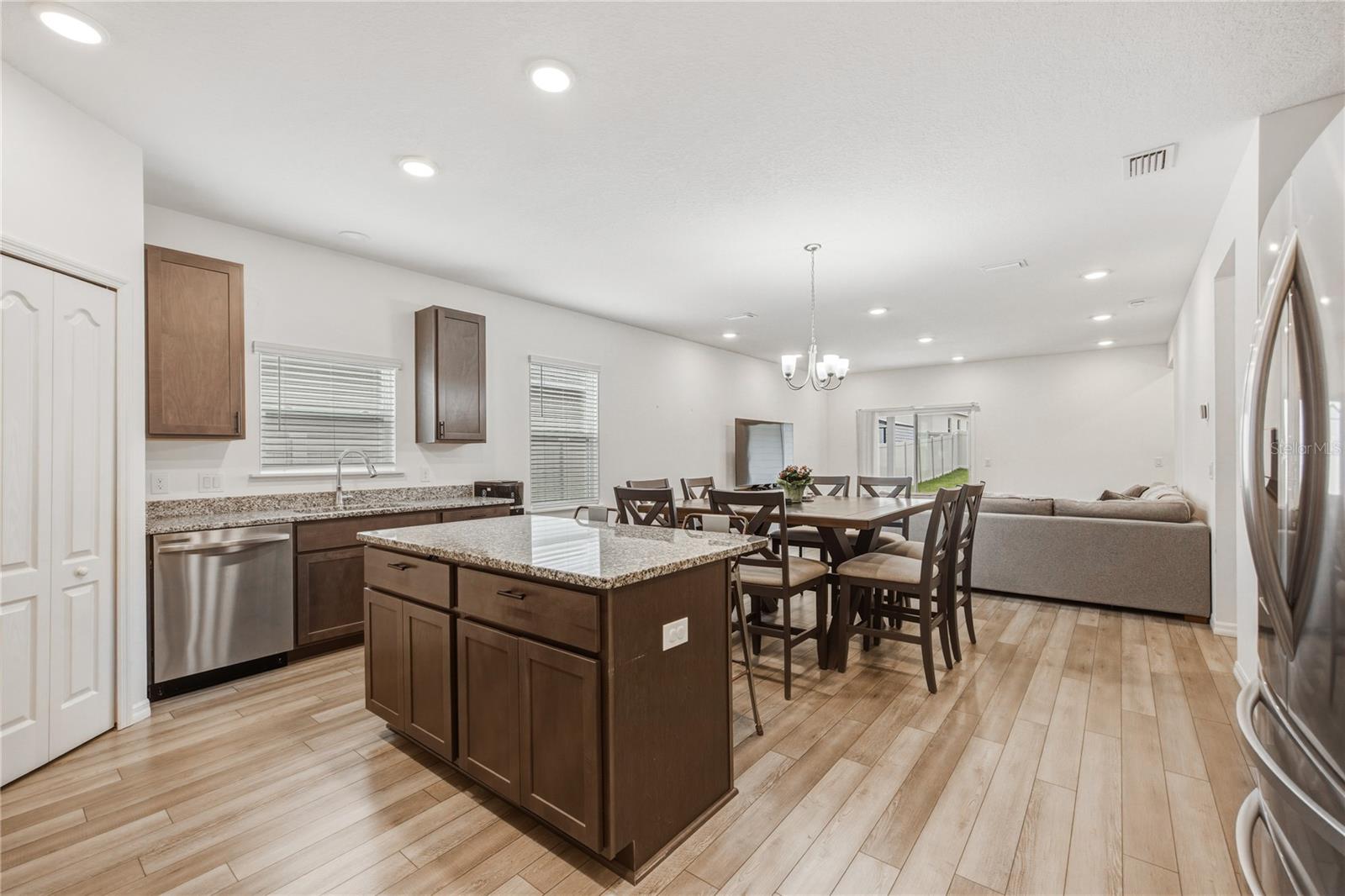 670 NW 243RD TER, NEWBERRY, FL, 32669