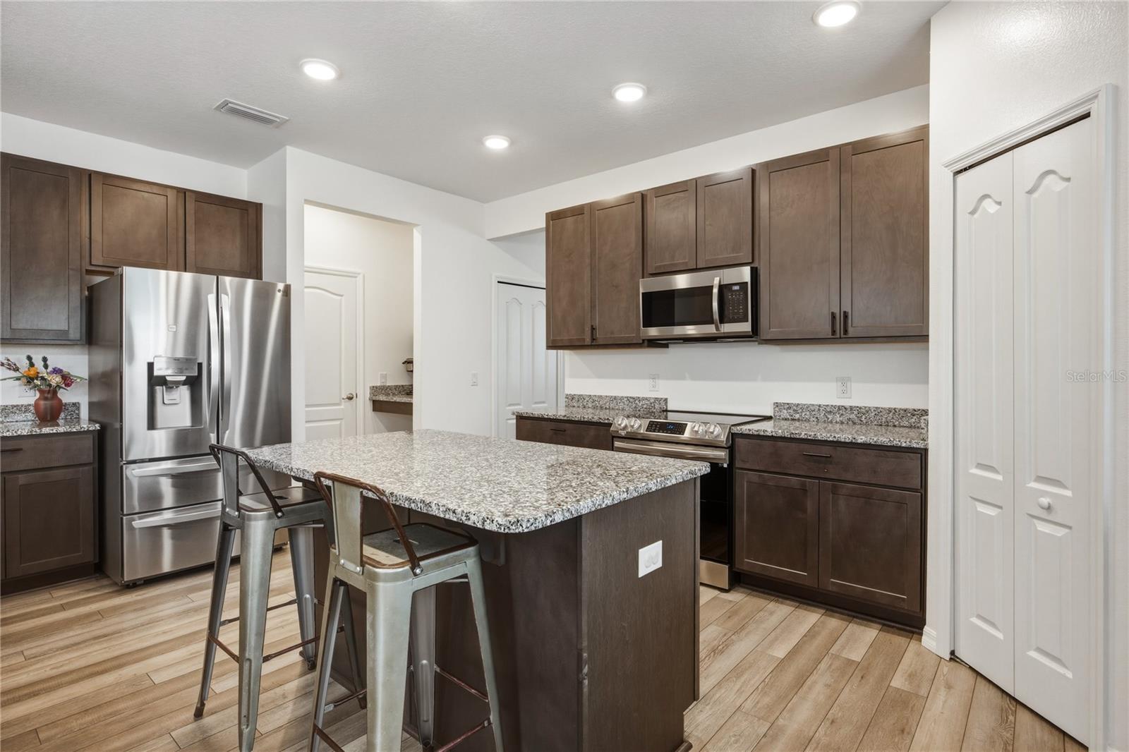 670 NW 243RD TER, NEWBERRY, FL, 32669