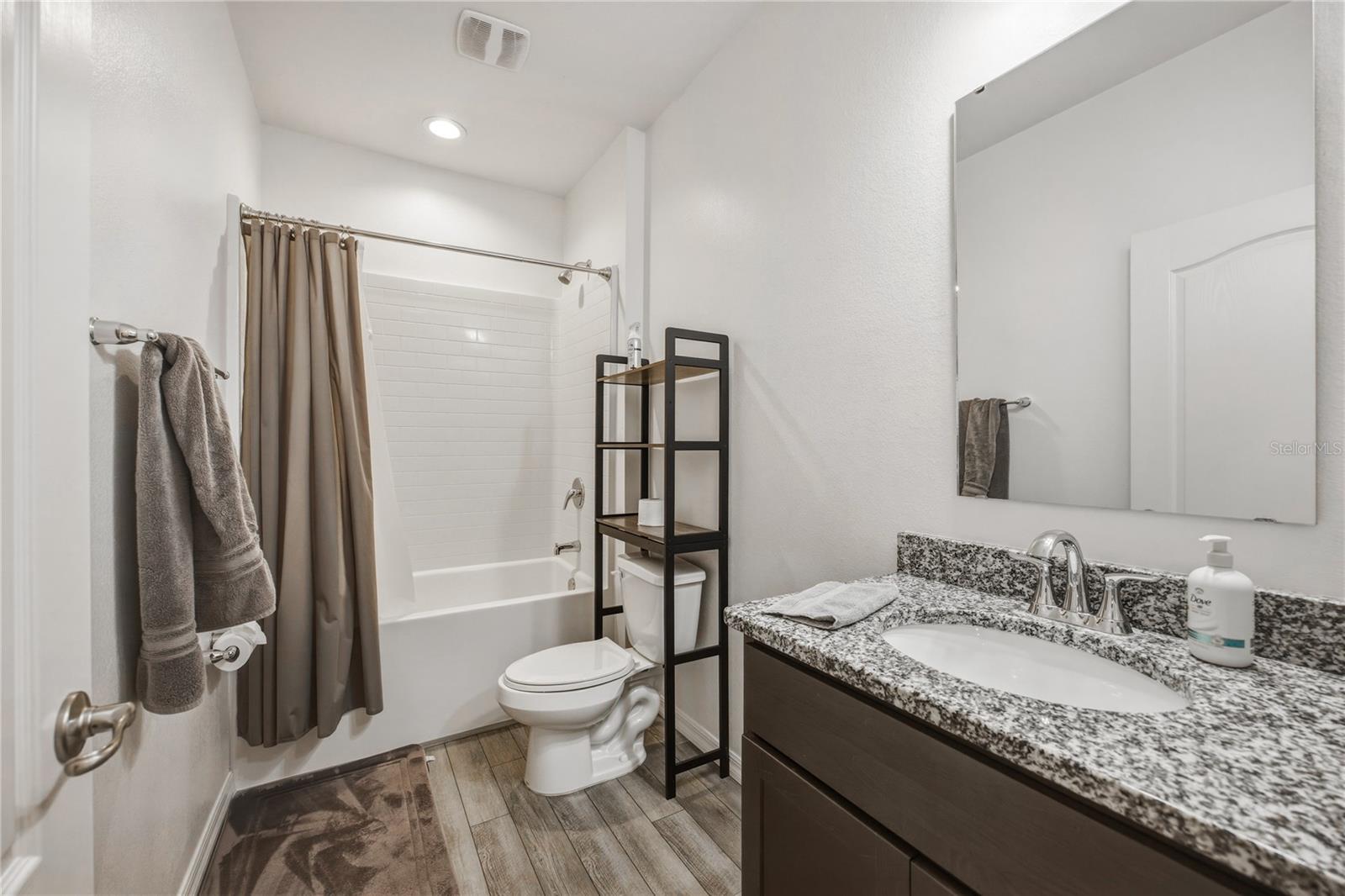 670 NW 243RD TER, NEWBERRY, FL, 32669