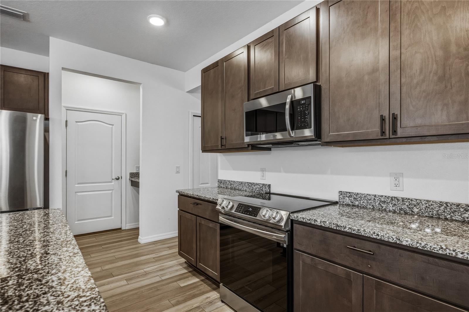 670 NW 243RD TER, NEWBERRY, FL, 32669