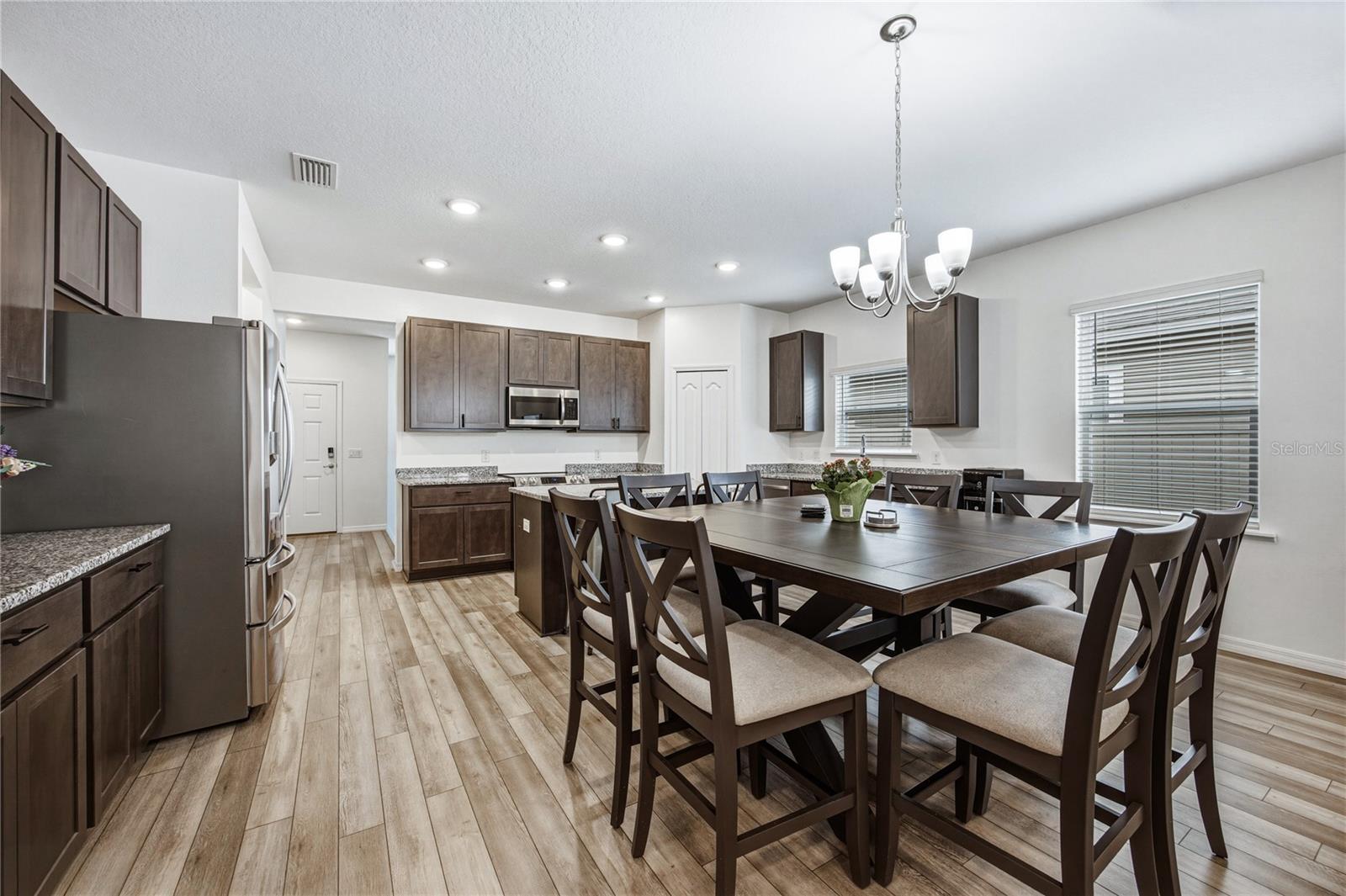670 NW 243RD TER, NEWBERRY, FL, 32669