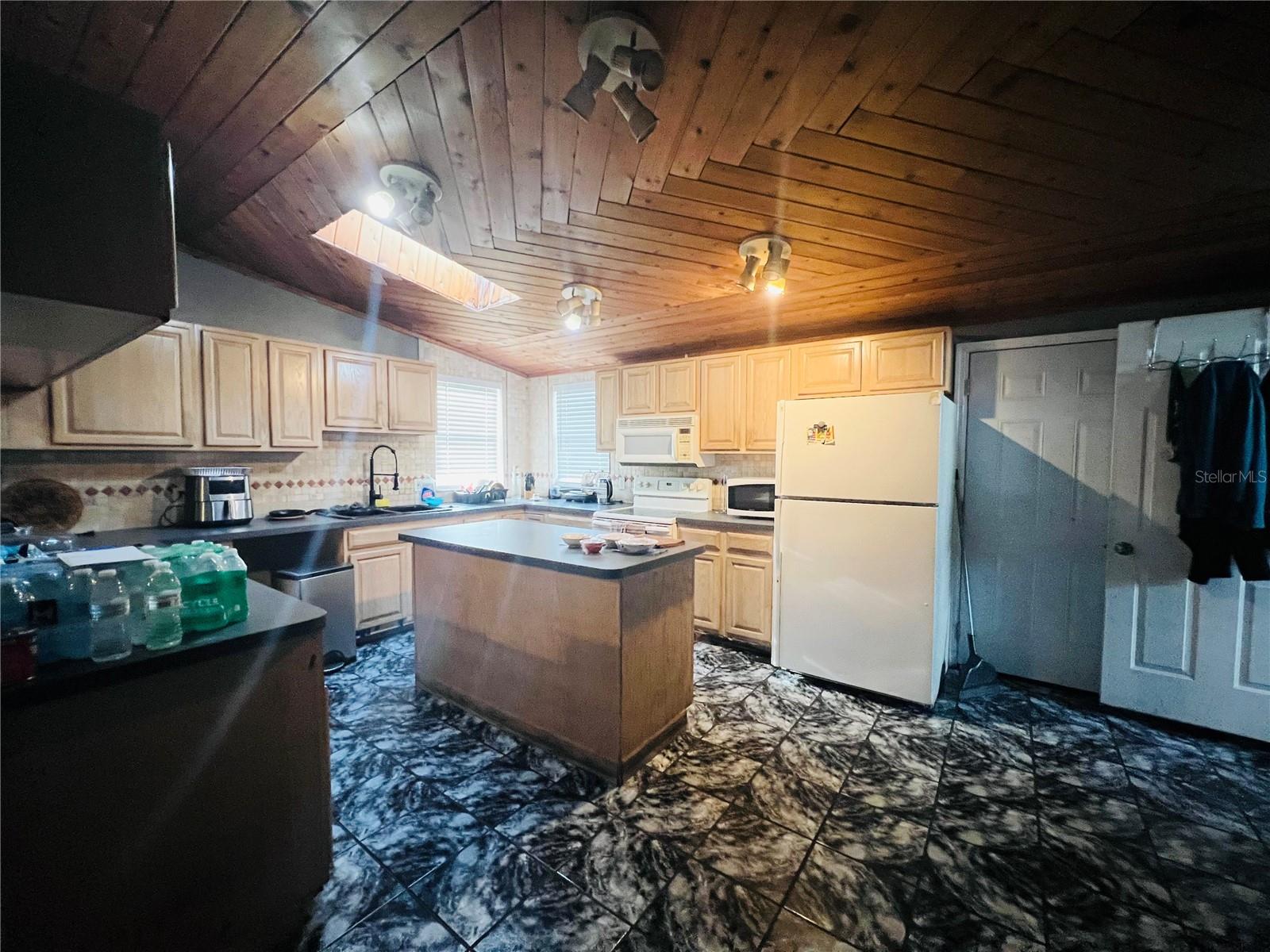 5543 MOOG RD, NEW PORT RICHEY, FL, 34652