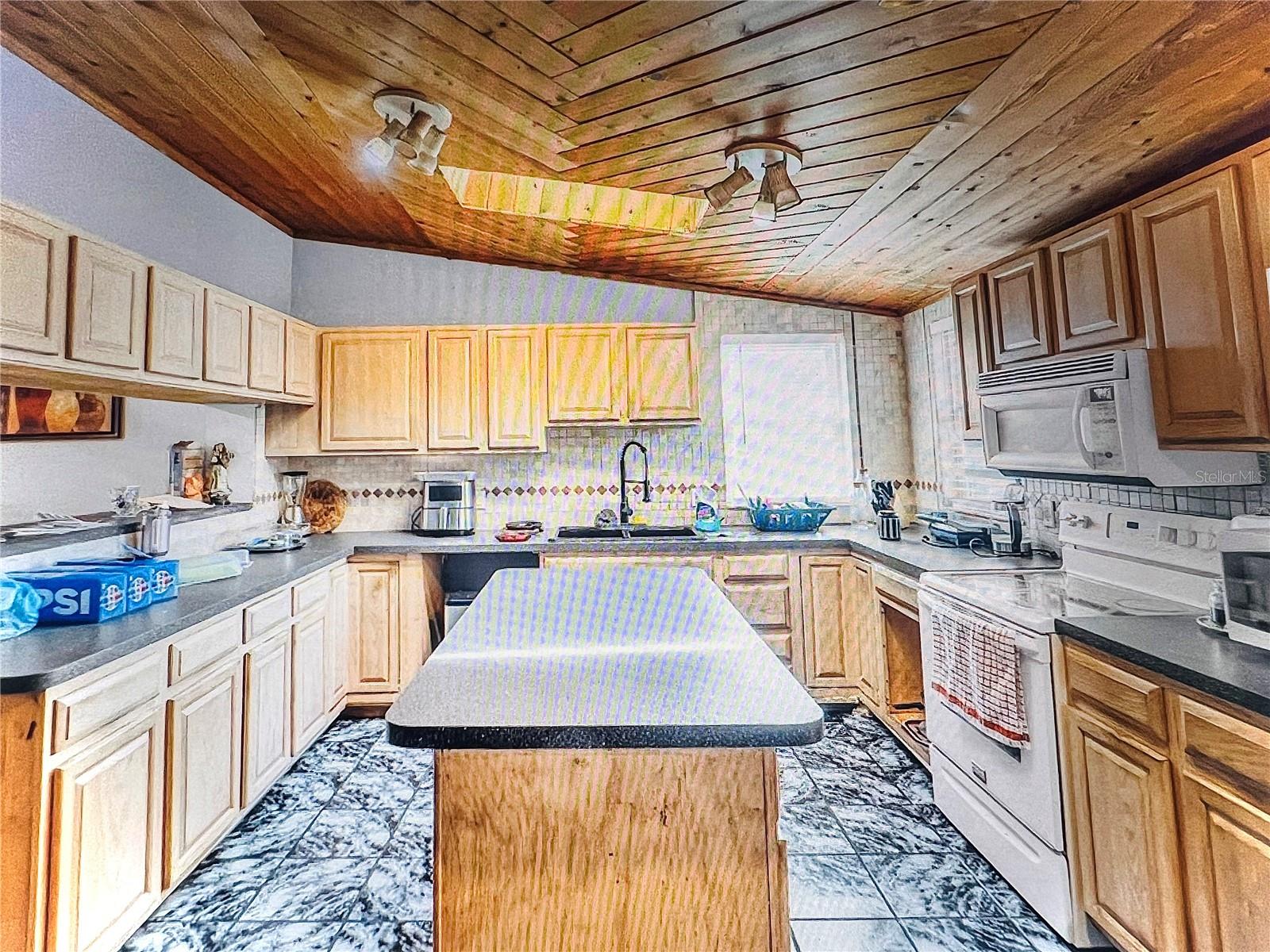 5543 MOOG RD, NEW PORT RICHEY, FL, 34652