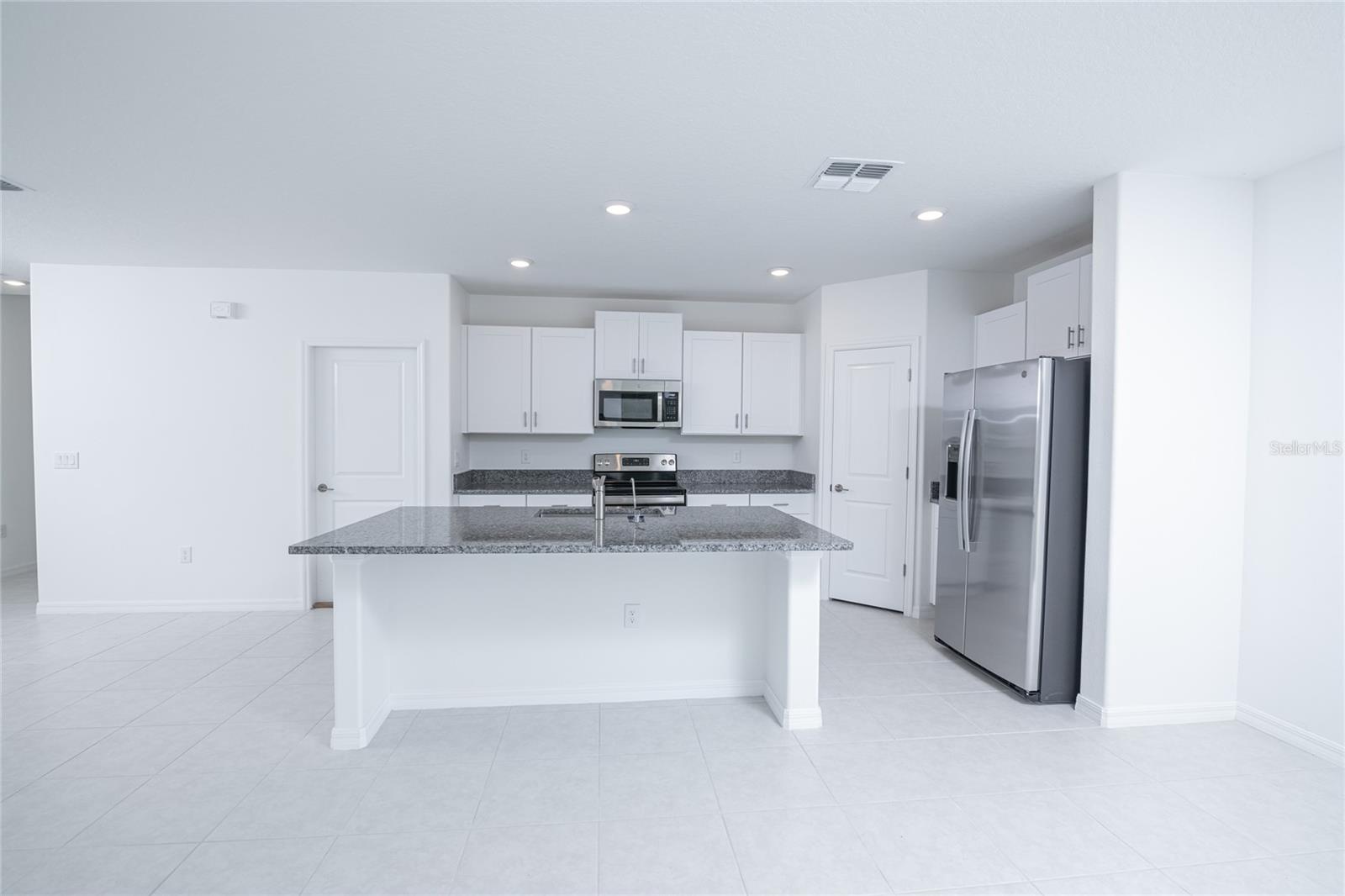 2189 TENEROC TRL, LAKELAND, FL, 33801