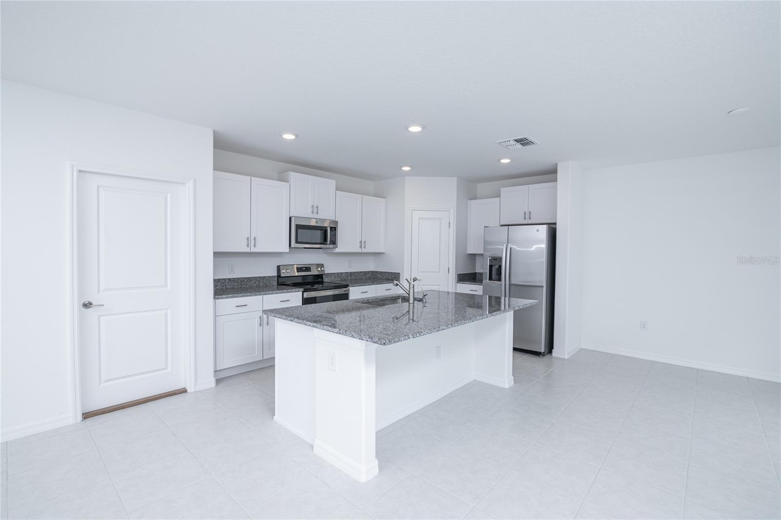 2189 TENEROC TRL, LAKELAND, FL, 33801