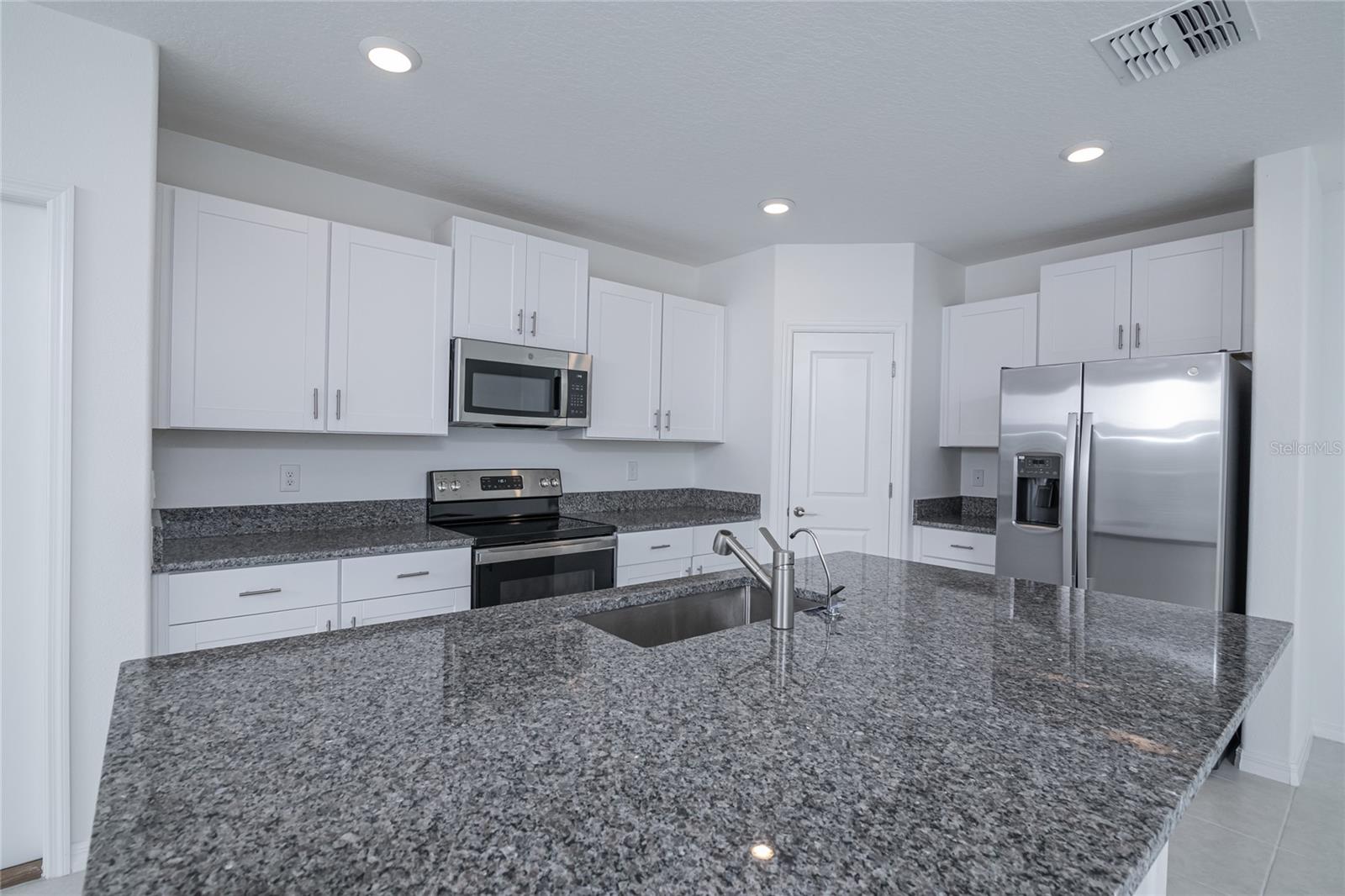 2189 TENEROC TRL, LAKELAND, FL, 33801