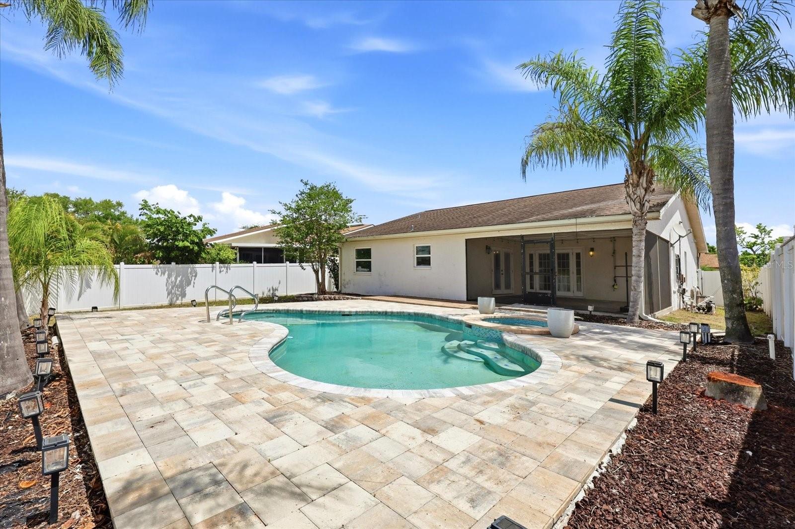 12836 PINEWAY DR, LARGO, FL, 33773