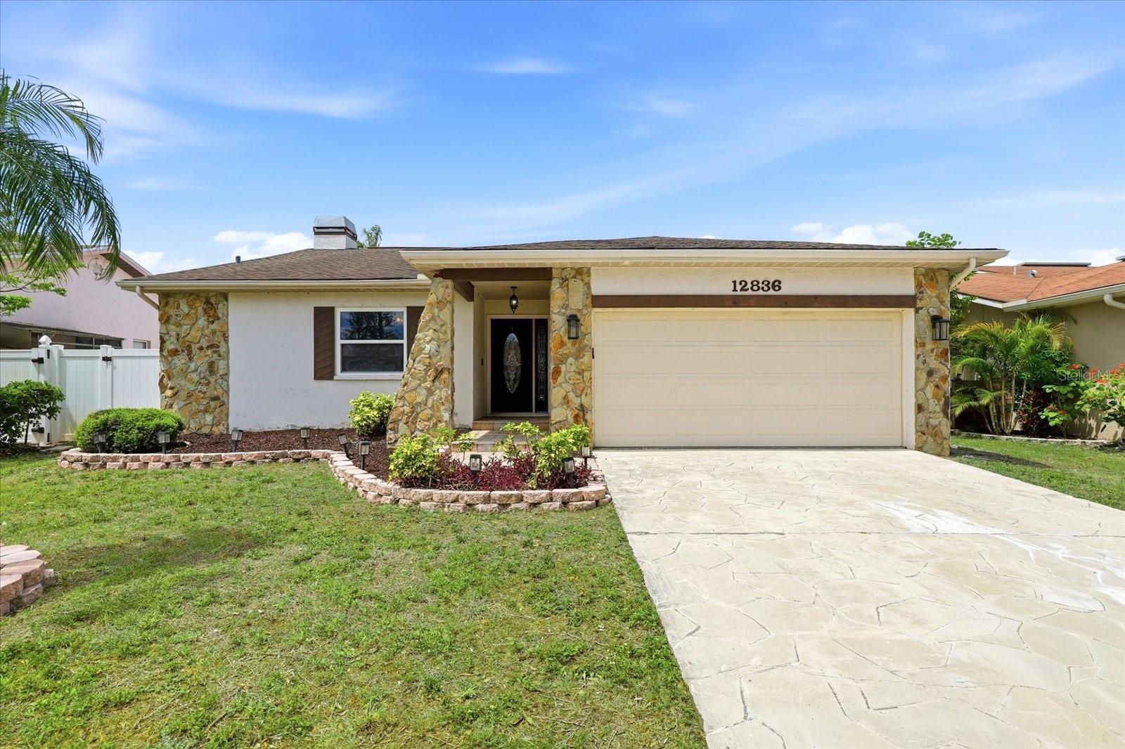 12836 PINEWAY DR, LARGO, FL, 33773