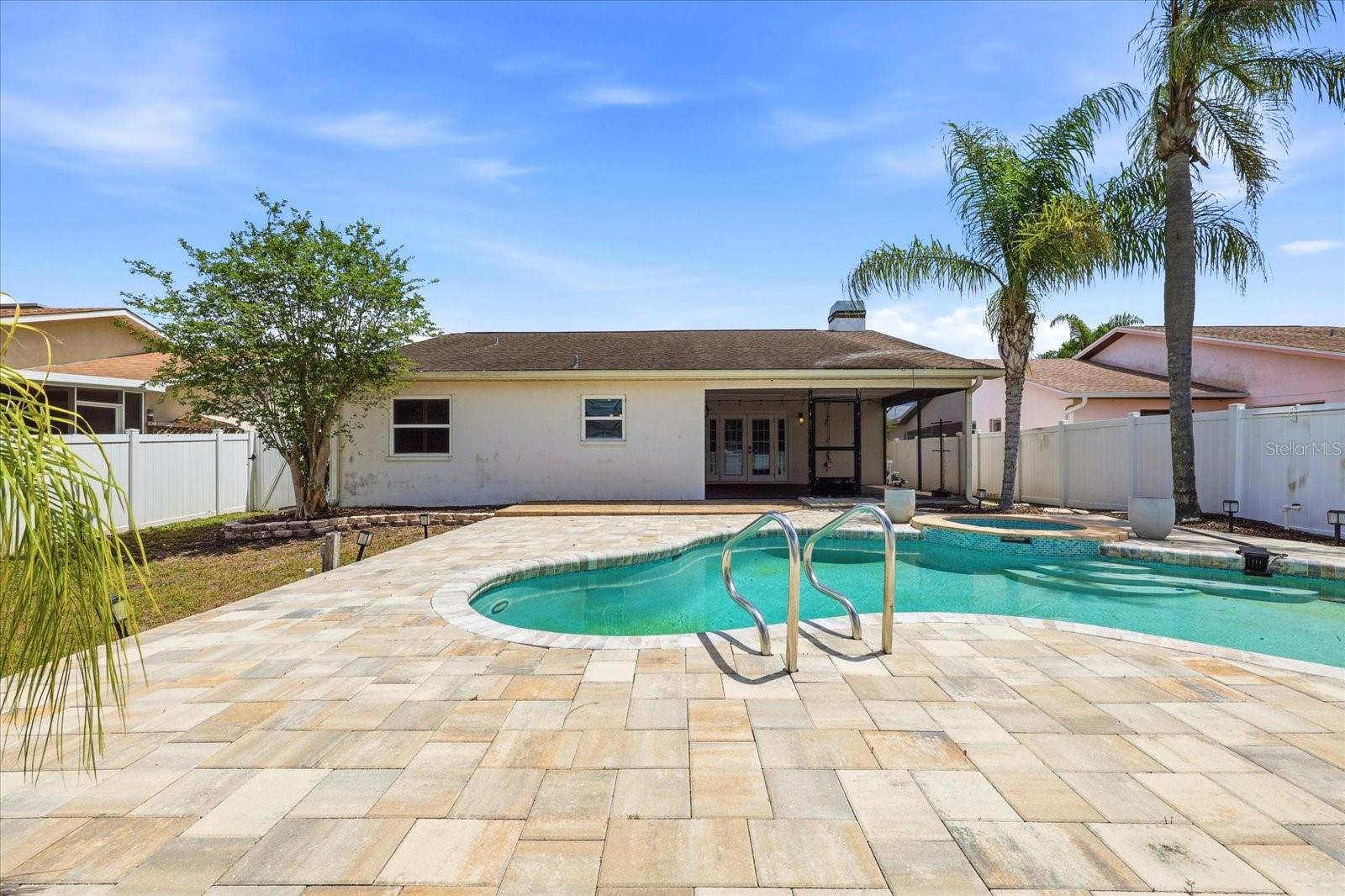 12836 PINEWAY DR, LARGO, FL, 33773