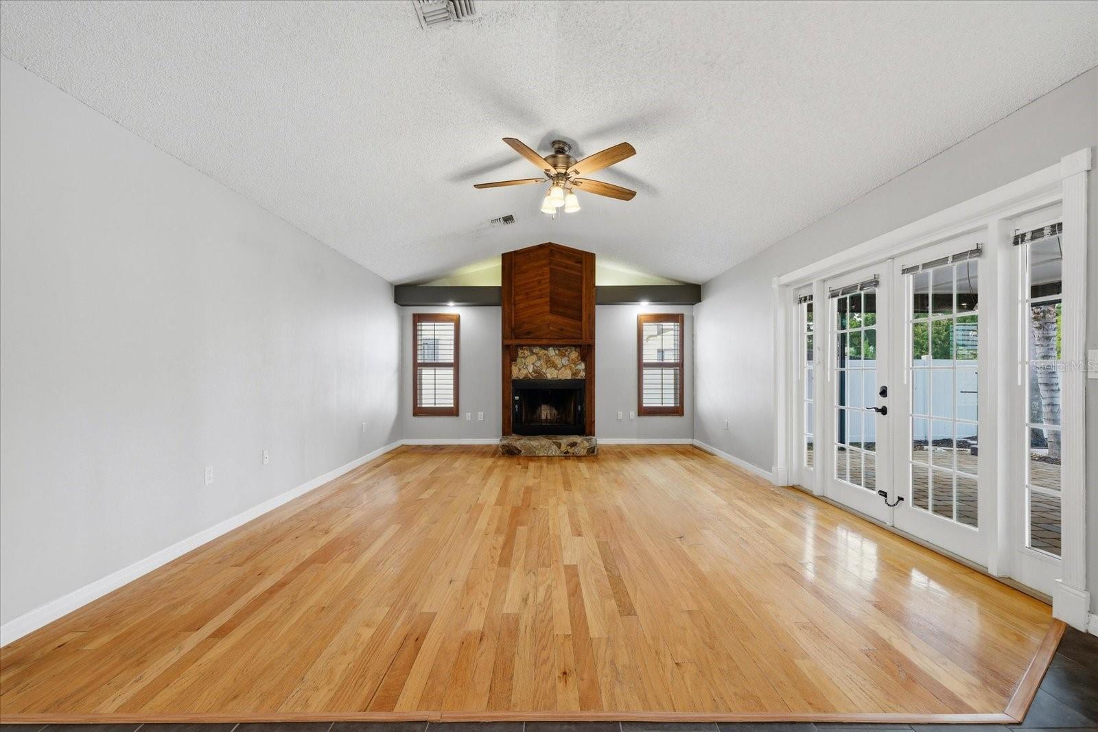 12836 PINEWAY DR, LARGO, FL, 33773