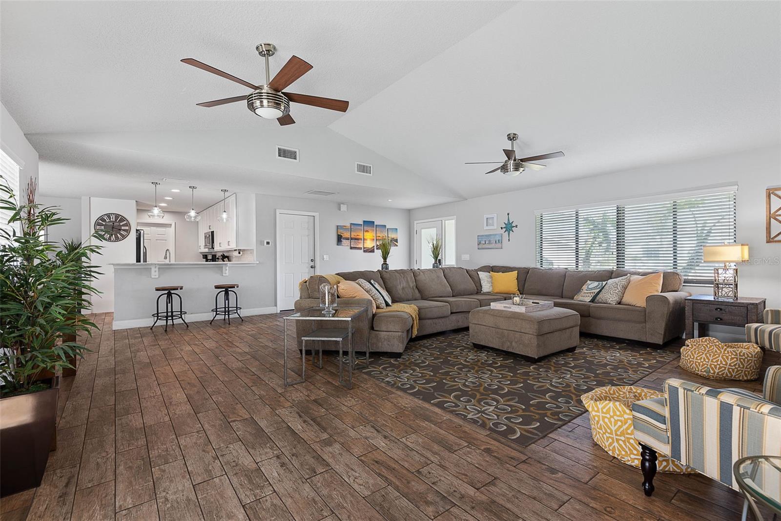 12 CLARENDON CT S, PALM COAST, FL, 32137