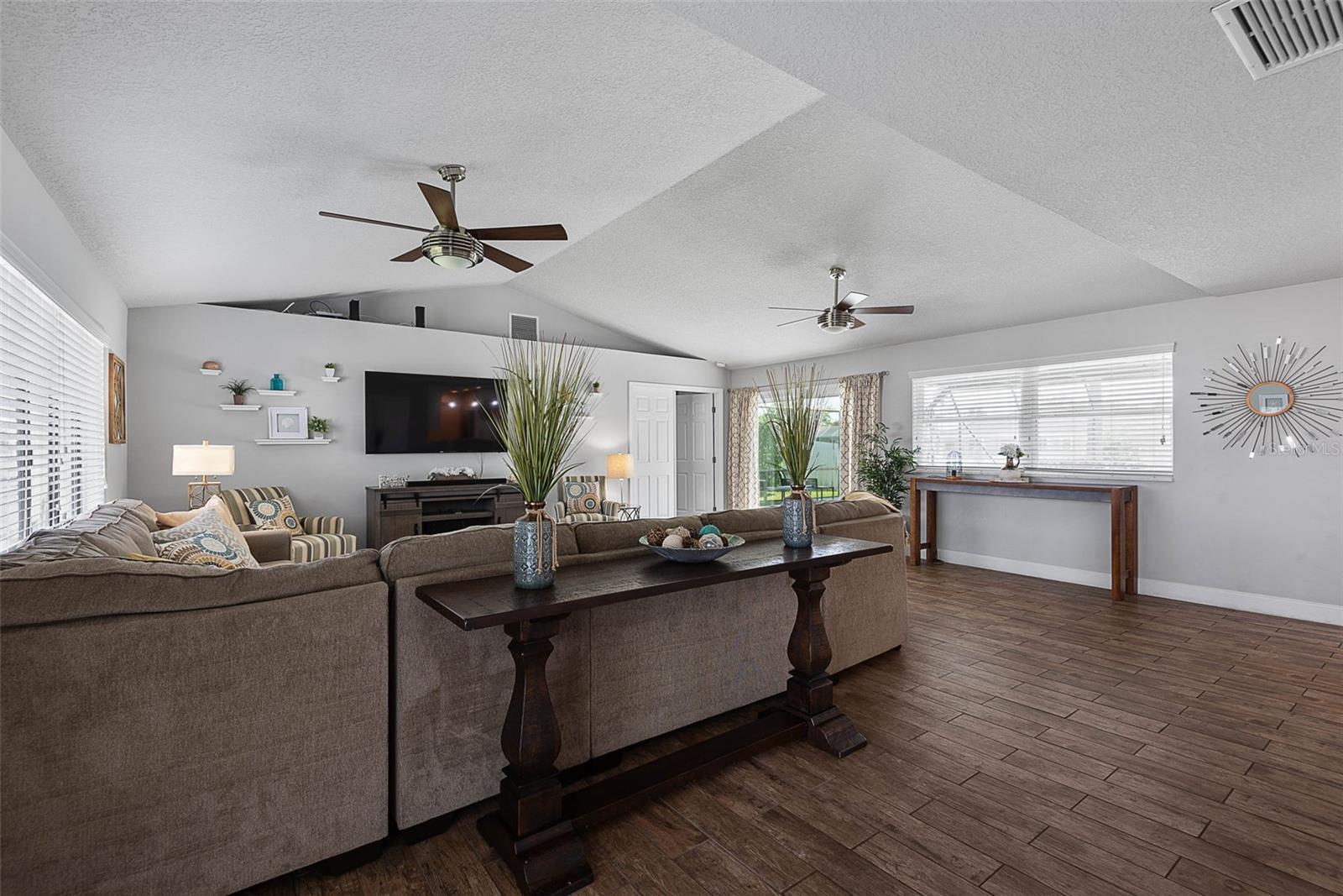 12 CLARENDON CT S, PALM COAST, FL, 32137