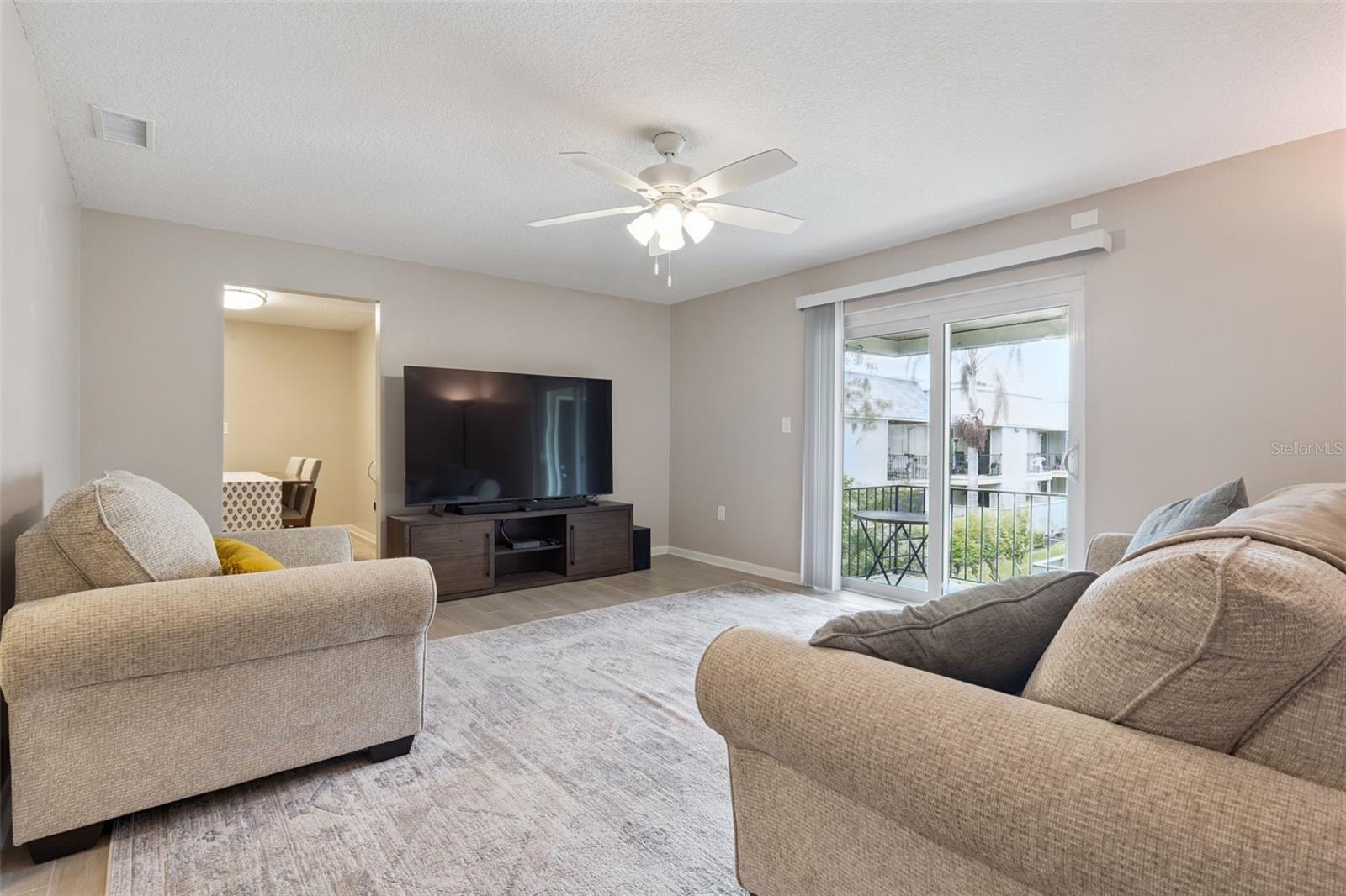 525 CONWAY RD #202, ORLANDO, FL, 32807