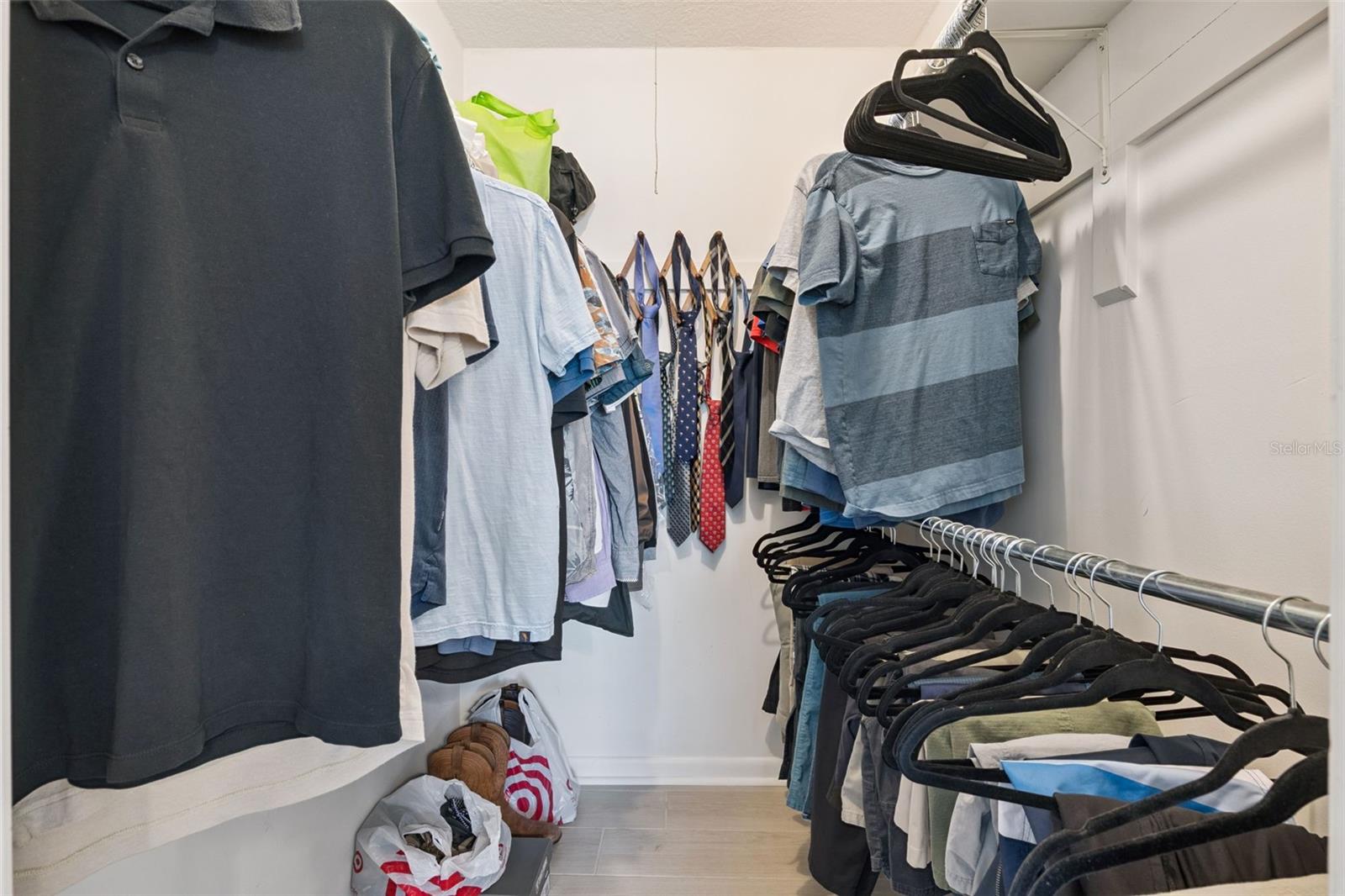 525 CONWAY RD #202, ORLANDO, FL, 32807