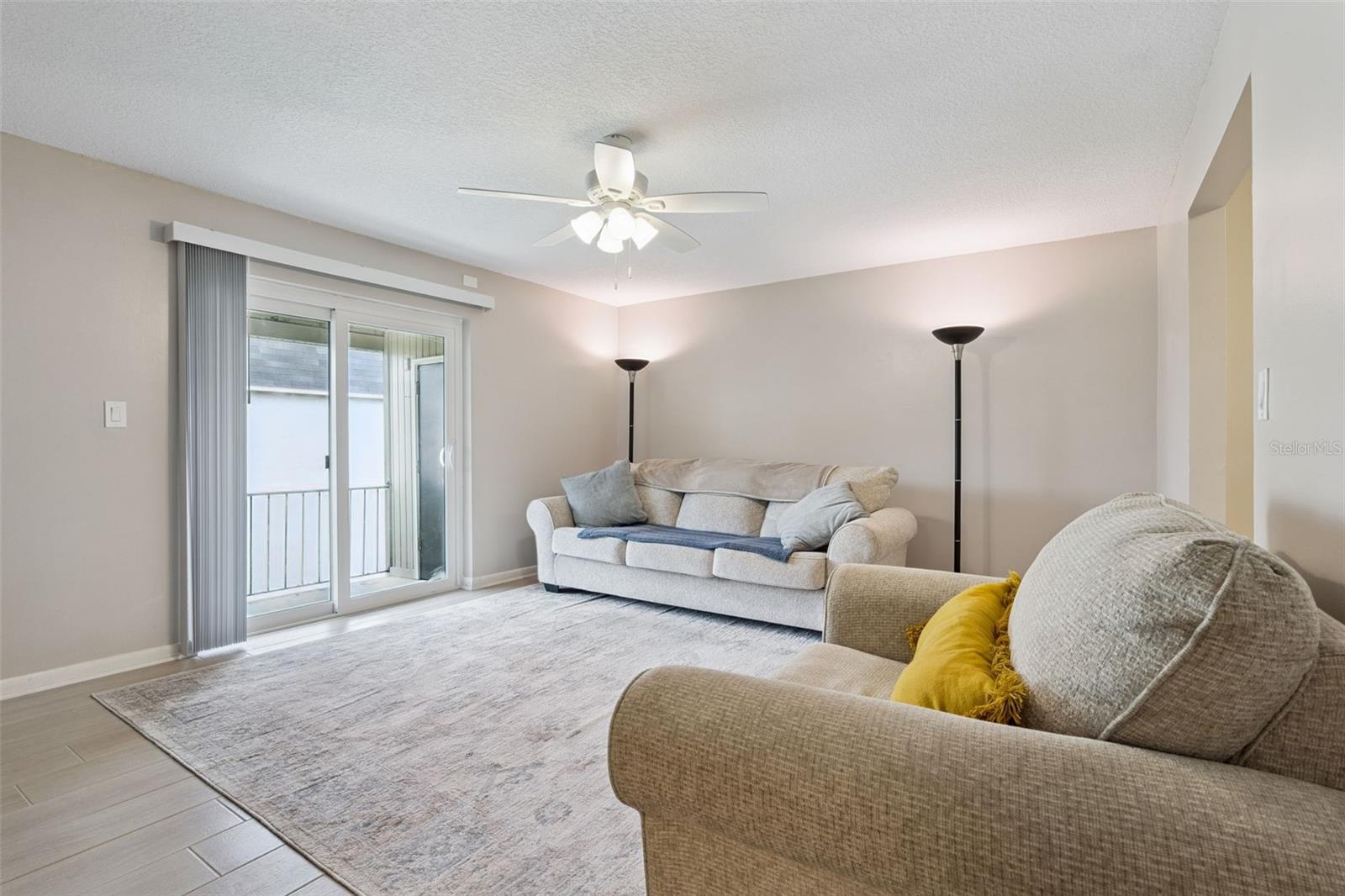 525 CONWAY RD #202, ORLANDO, FL, 32807