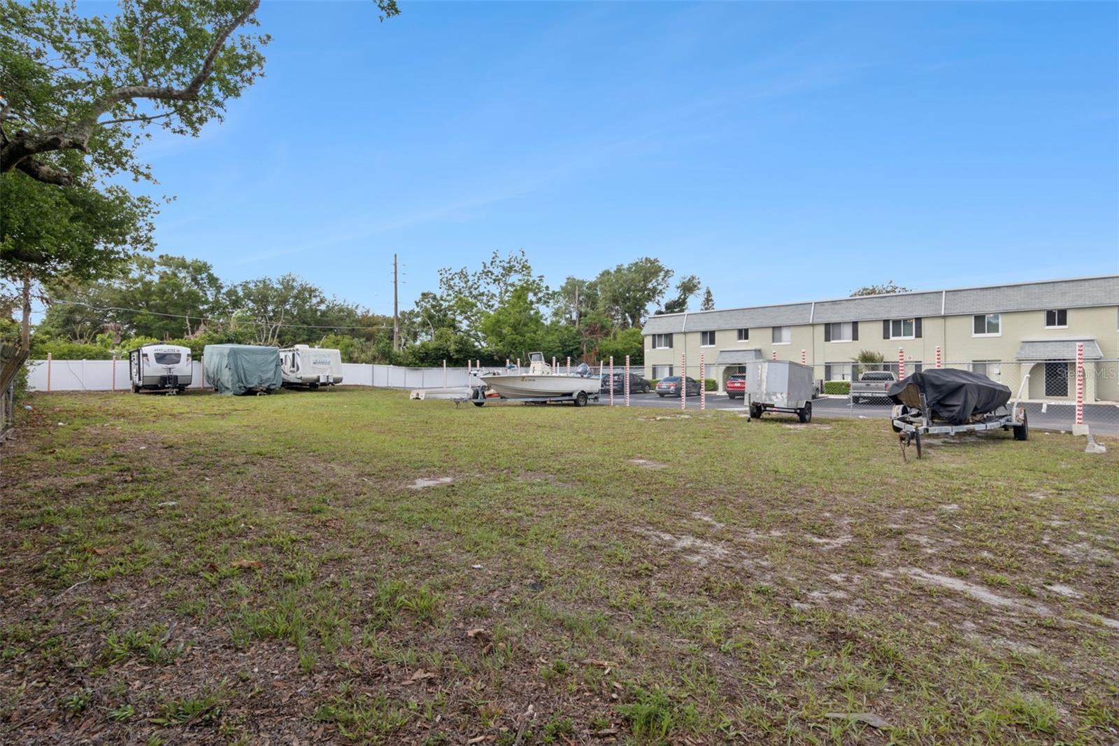 525 CONWAY RD #202, ORLANDO, FL, 32807