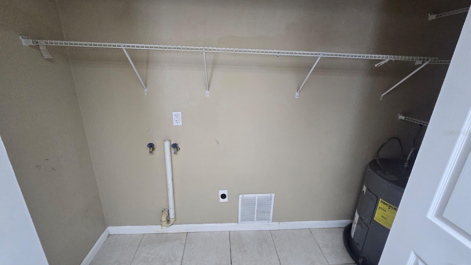 813 SENATE CT, TAMPA, FL, 33613