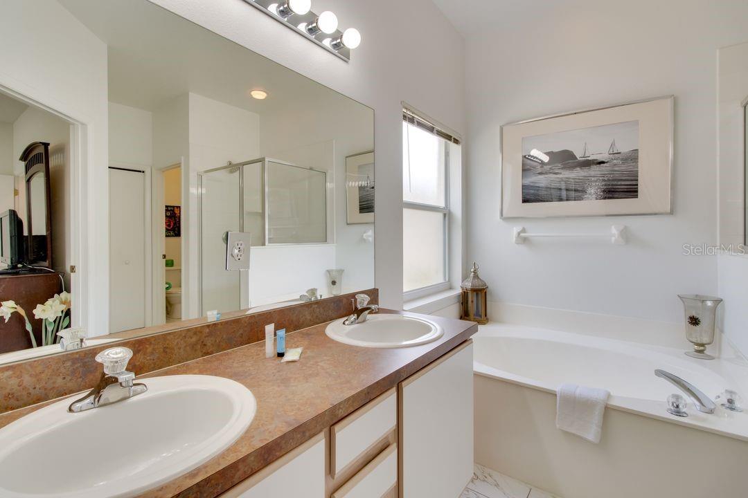 730 BLOOMINGDALE DR, DAVENPORT, FL, 33897