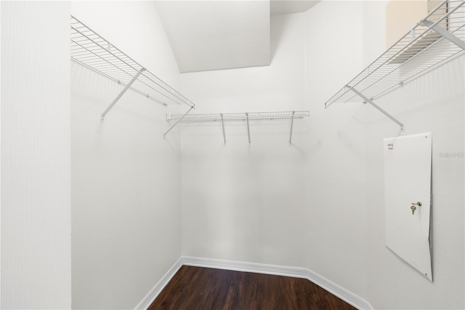 10913 OBSERVATORY WAY, TAMPA, FL, 33647