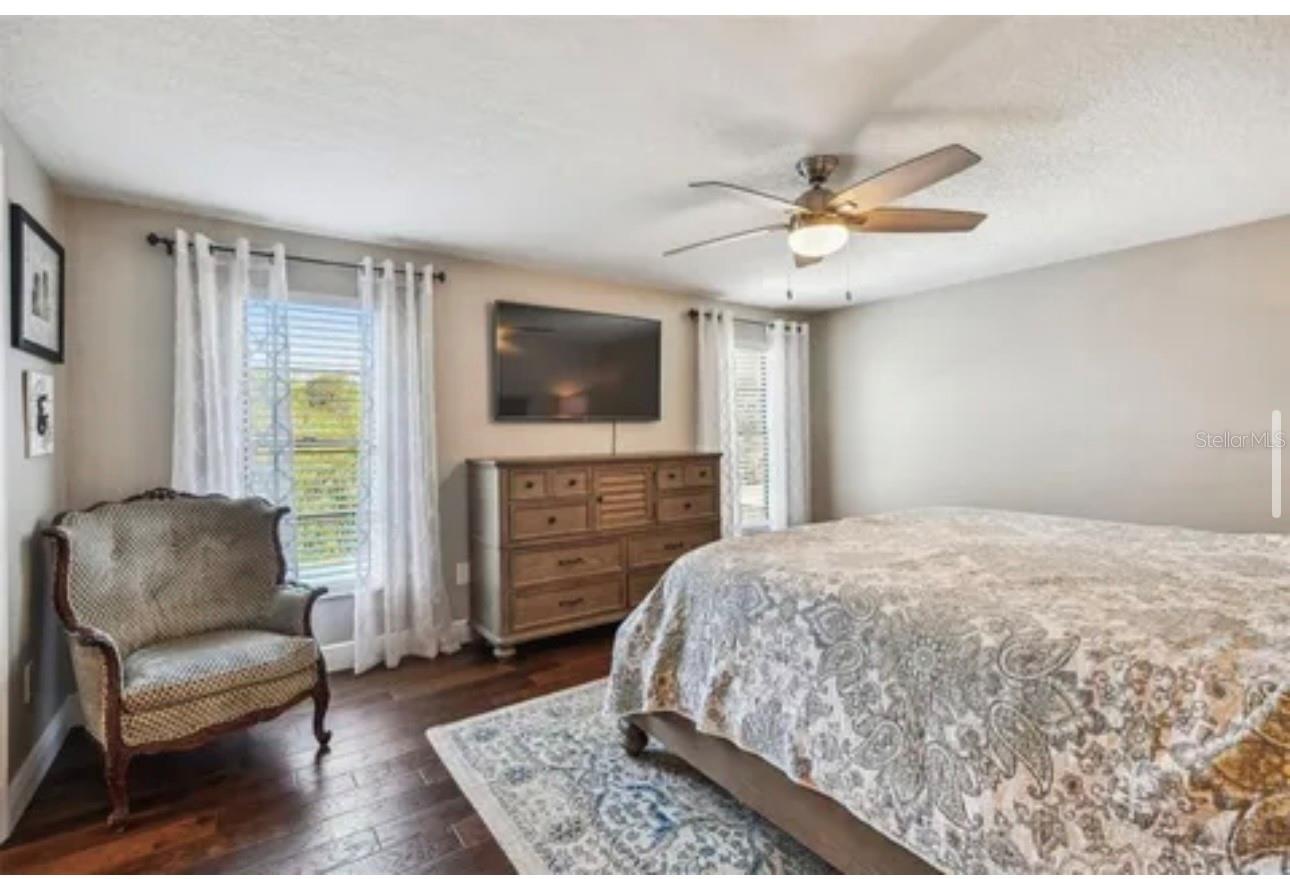 1326 CORNER OAKS DR, BRANDON, FL, 33510