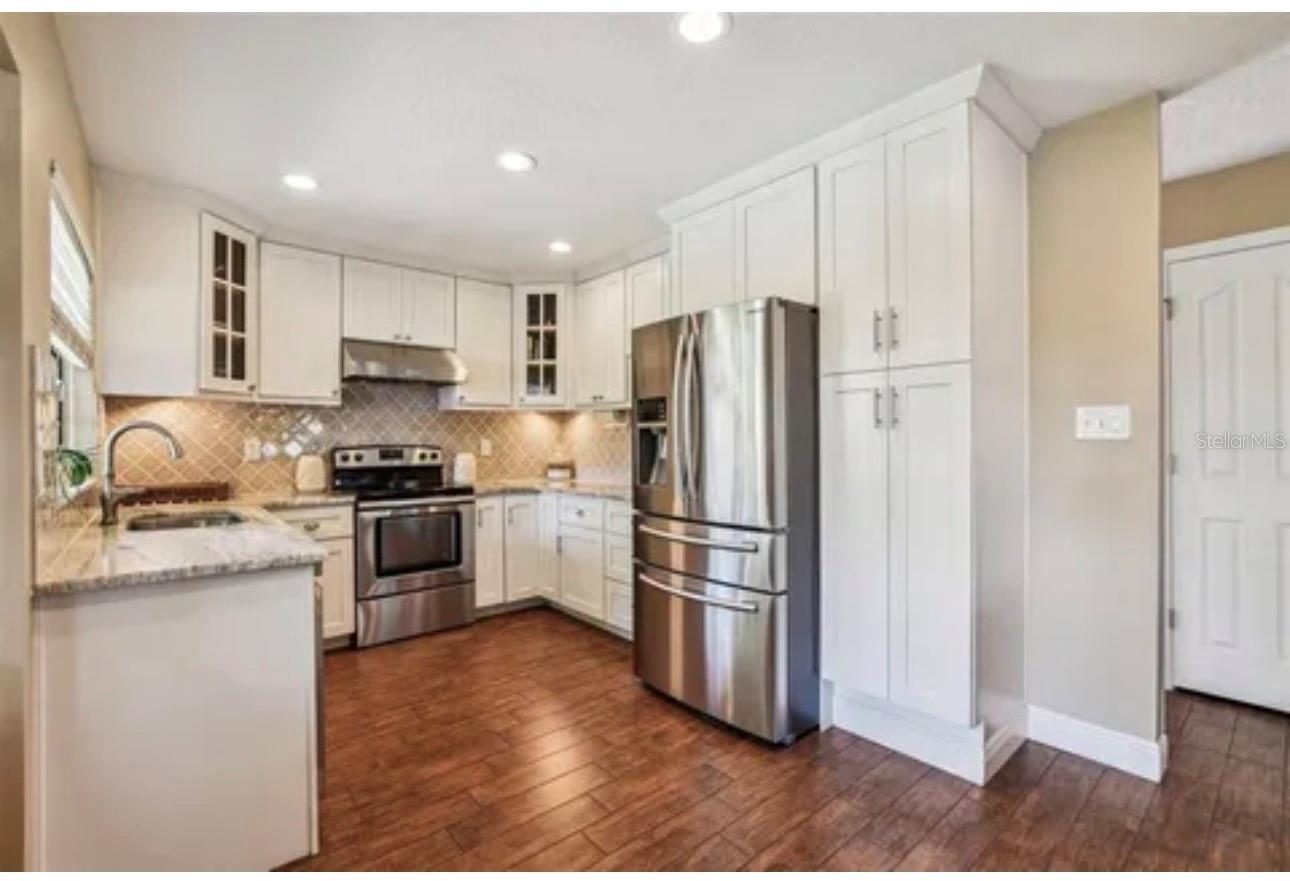 1326 CORNER OAKS DR, BRANDON, FL, 33510