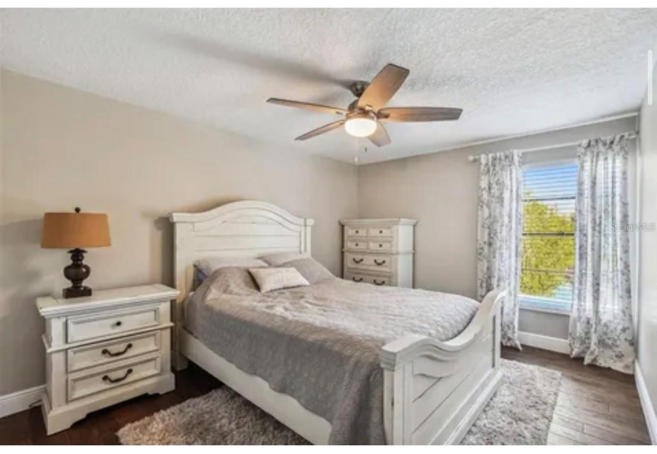 1326 CORNER OAKS DR, BRANDON, FL, 33510