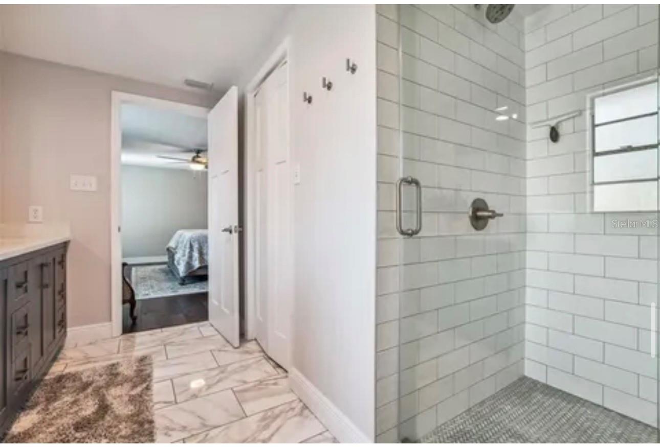 1326 CORNER OAKS DR, BRANDON, FL, 33510