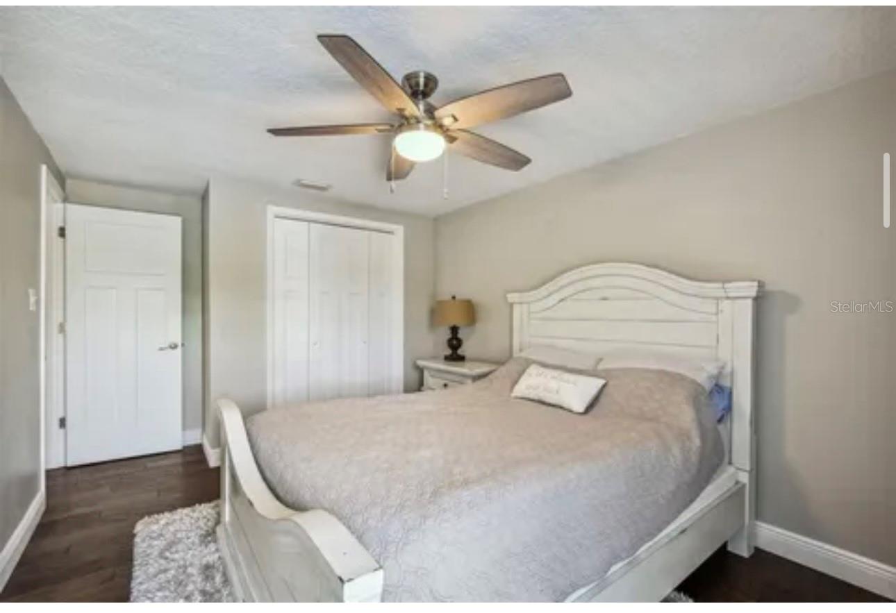 1326 CORNER OAKS DR, BRANDON, FL, 33510