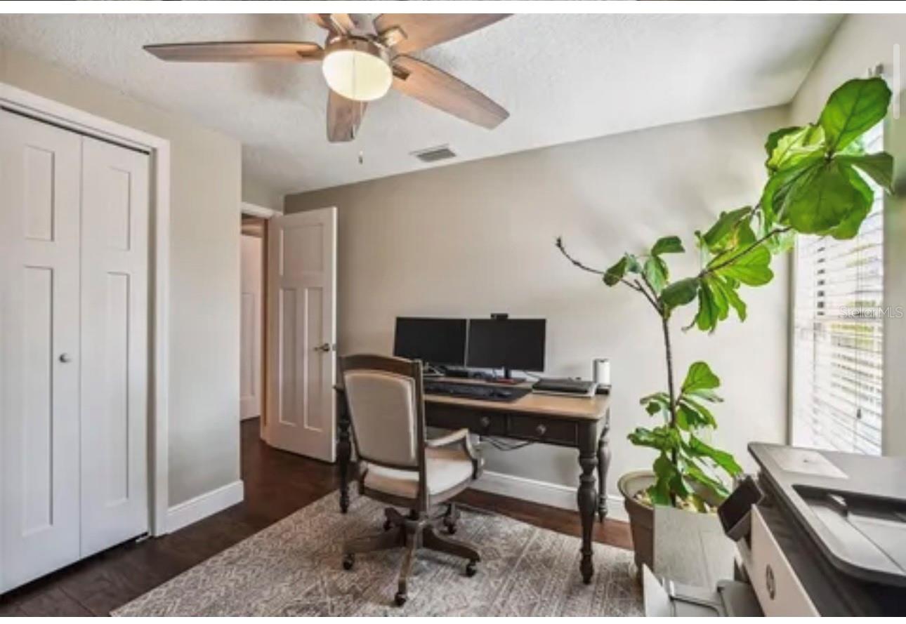 1326 CORNER OAKS DR, BRANDON, FL, 33510