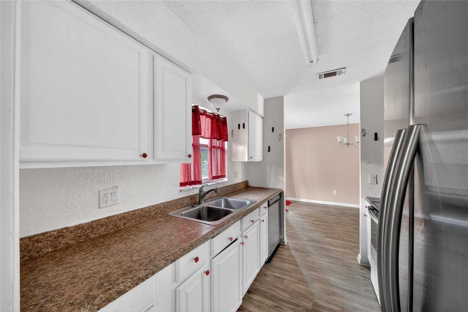 2715 ELMHURST CIR, ORLANDO, FL, 32810