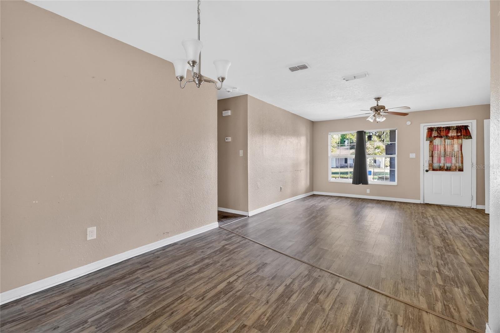 2715 ELMHURST CIR, ORLANDO, FL, 32810