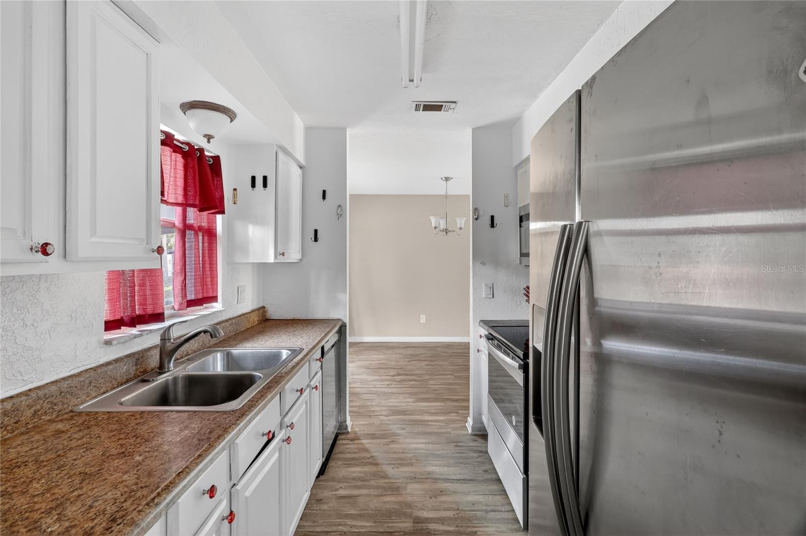 2715 ELMHURST CIR, ORLANDO, FL, 32810
