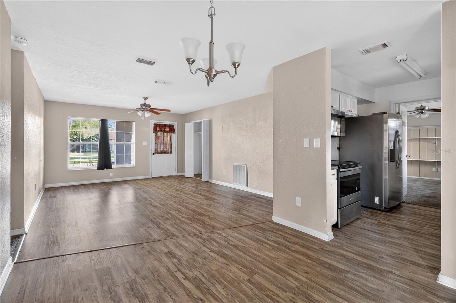 2715 ELMHURST CIR, ORLANDO, FL, 32810
