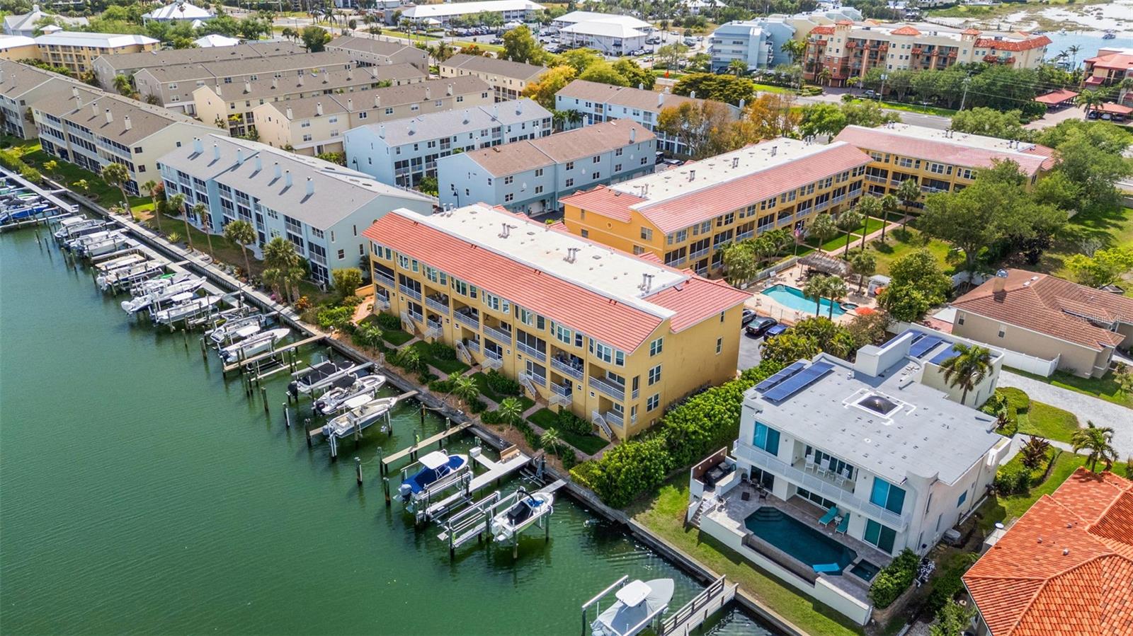 1071 PINELLAS BAYWAY S, ST PETERSBURG, FL, 33715