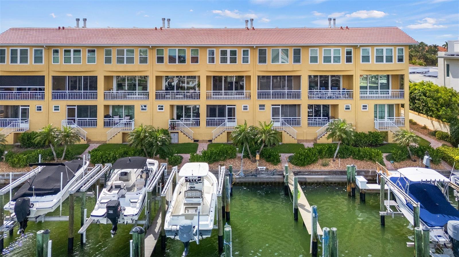 1071 PINELLAS BAYWAY S, ST PETERSBURG, FL, 33715