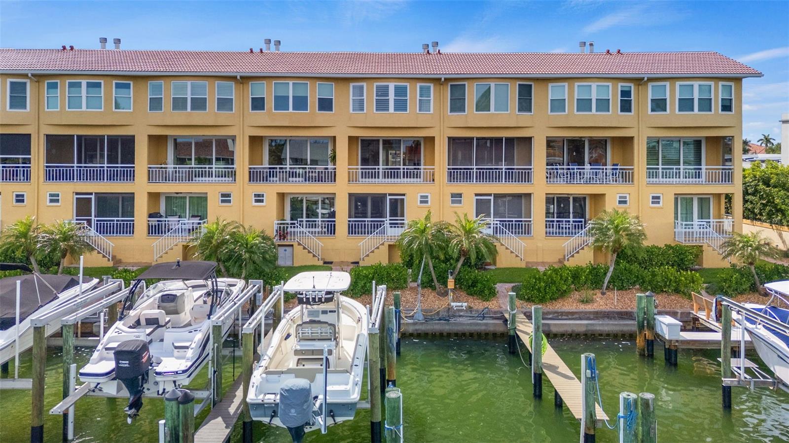 1071 PINELLAS BAYWAY S, ST PETERSBURG, FL, 33715