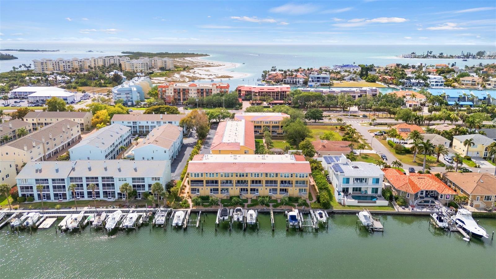 1071 PINELLAS BAYWAY S, ST PETERSBURG, FL, 33715