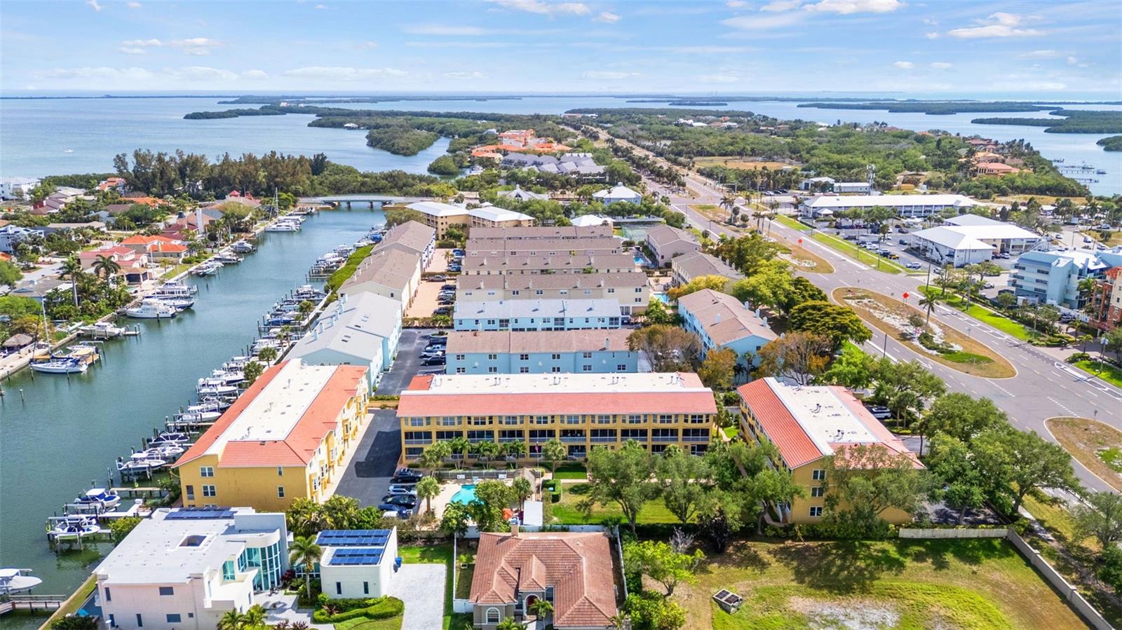 1071 PINELLAS BAYWAY S, ST PETERSBURG, FL, 33715
