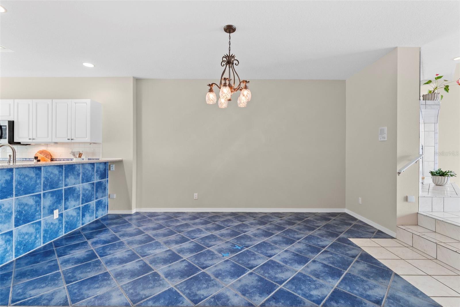 1071 PINELLAS BAYWAY S, ST PETERSBURG, FL, 33715