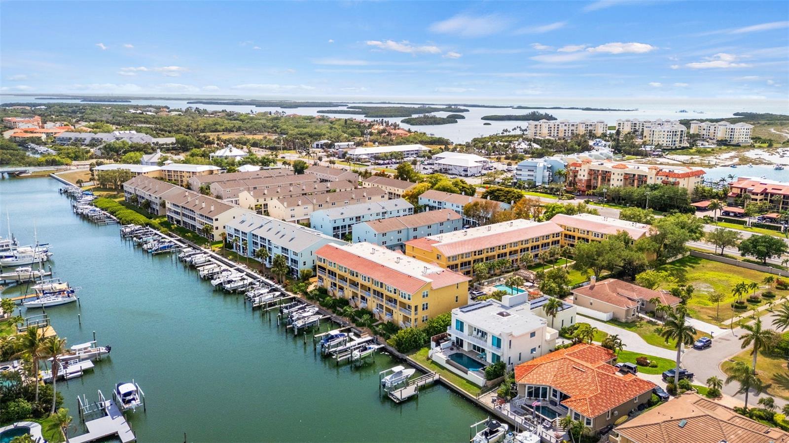 1071 PINELLAS BAYWAY S, ST PETERSBURG, FL, 33715