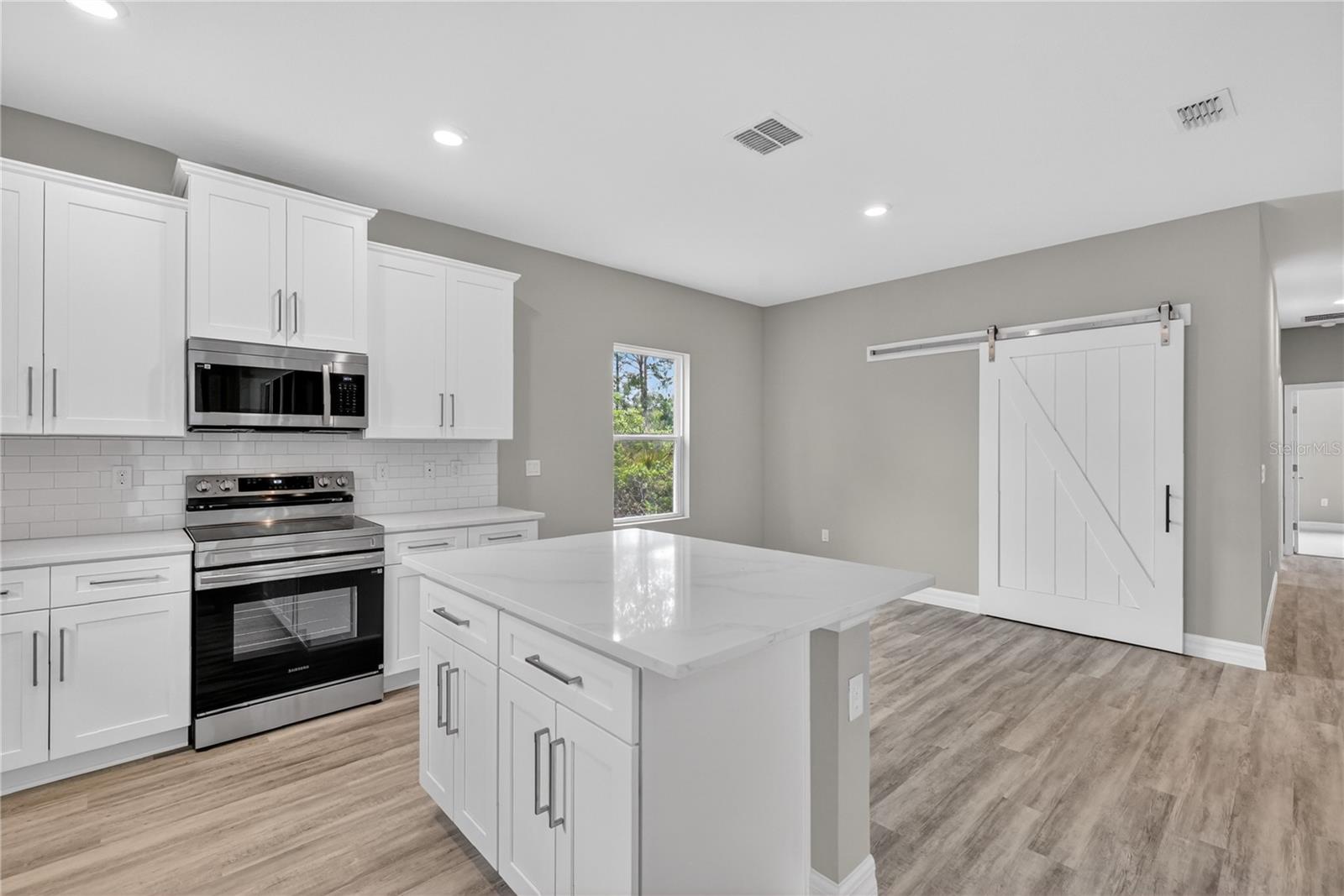 30165 W BLUEBELL AVE, EUSTIS, FL, 32736