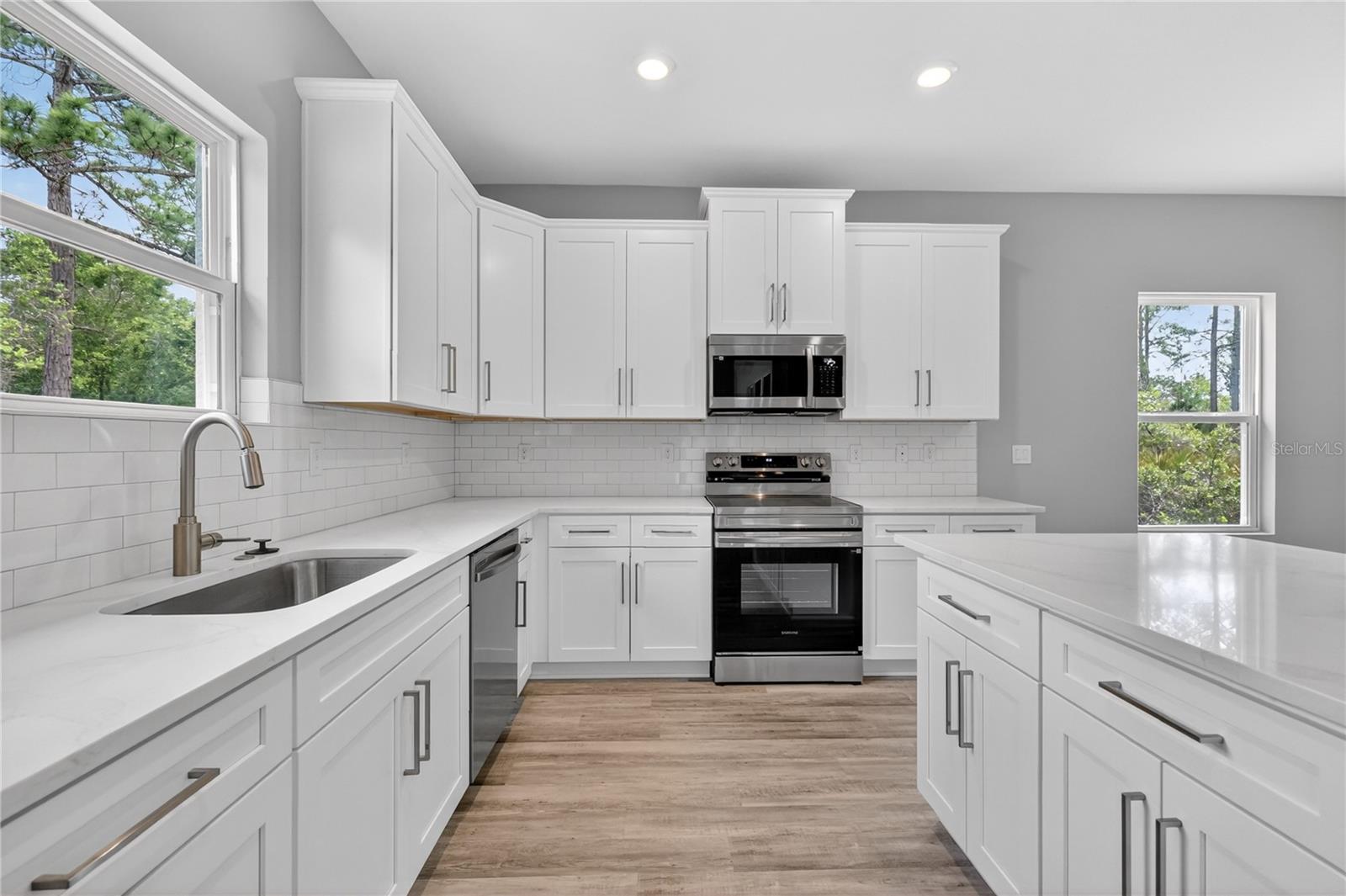 30165 W BLUEBELL AVE, EUSTIS, FL, 32736