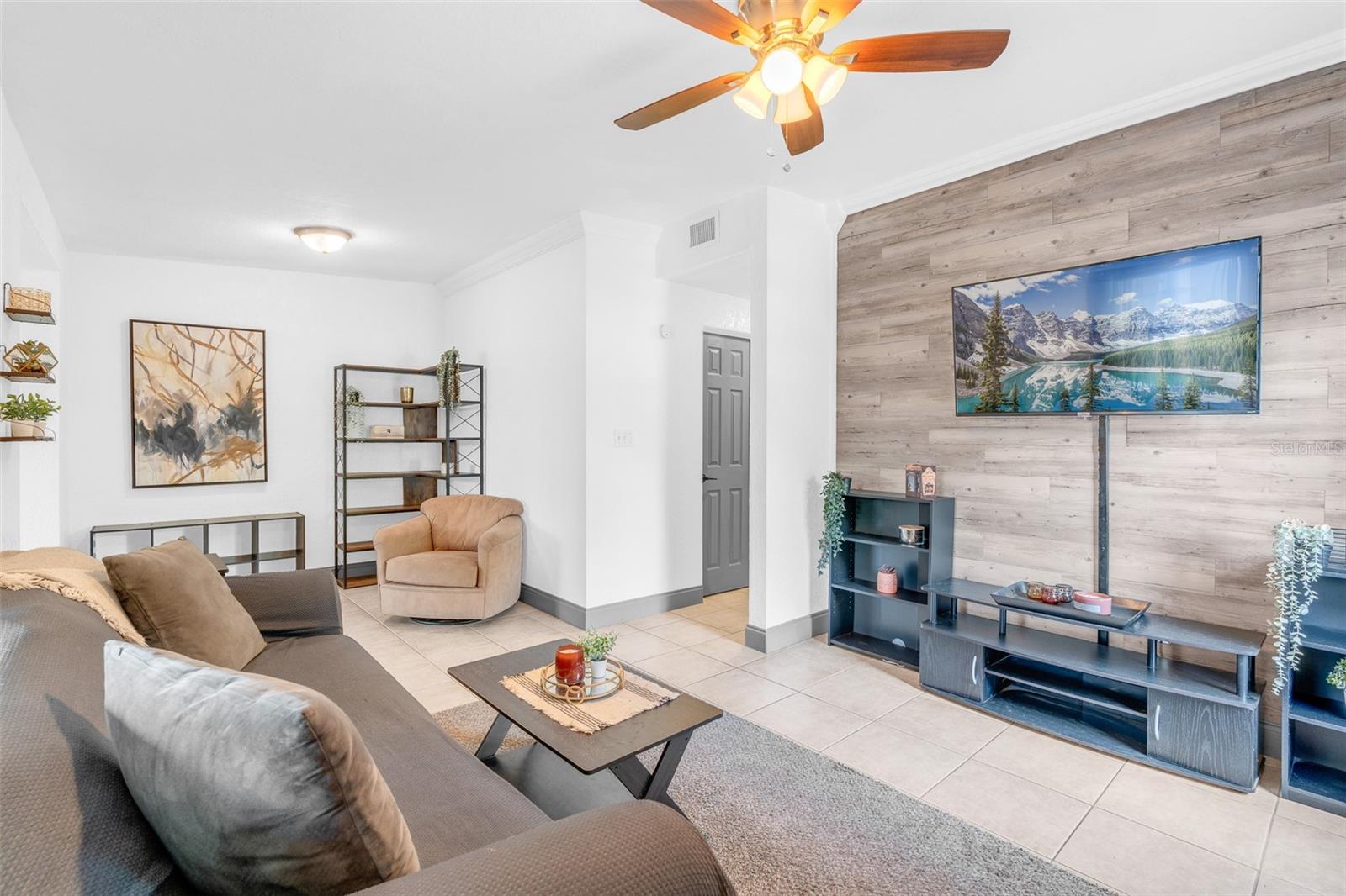 271 LINCOLN RD, CASSELBERRY, FL, 32707