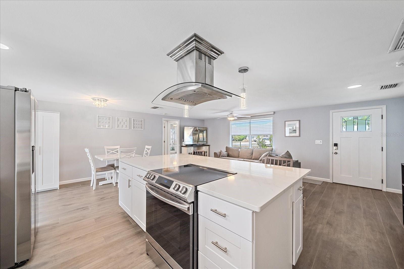 5032 LINDA ST, VENICE, FL, 34293