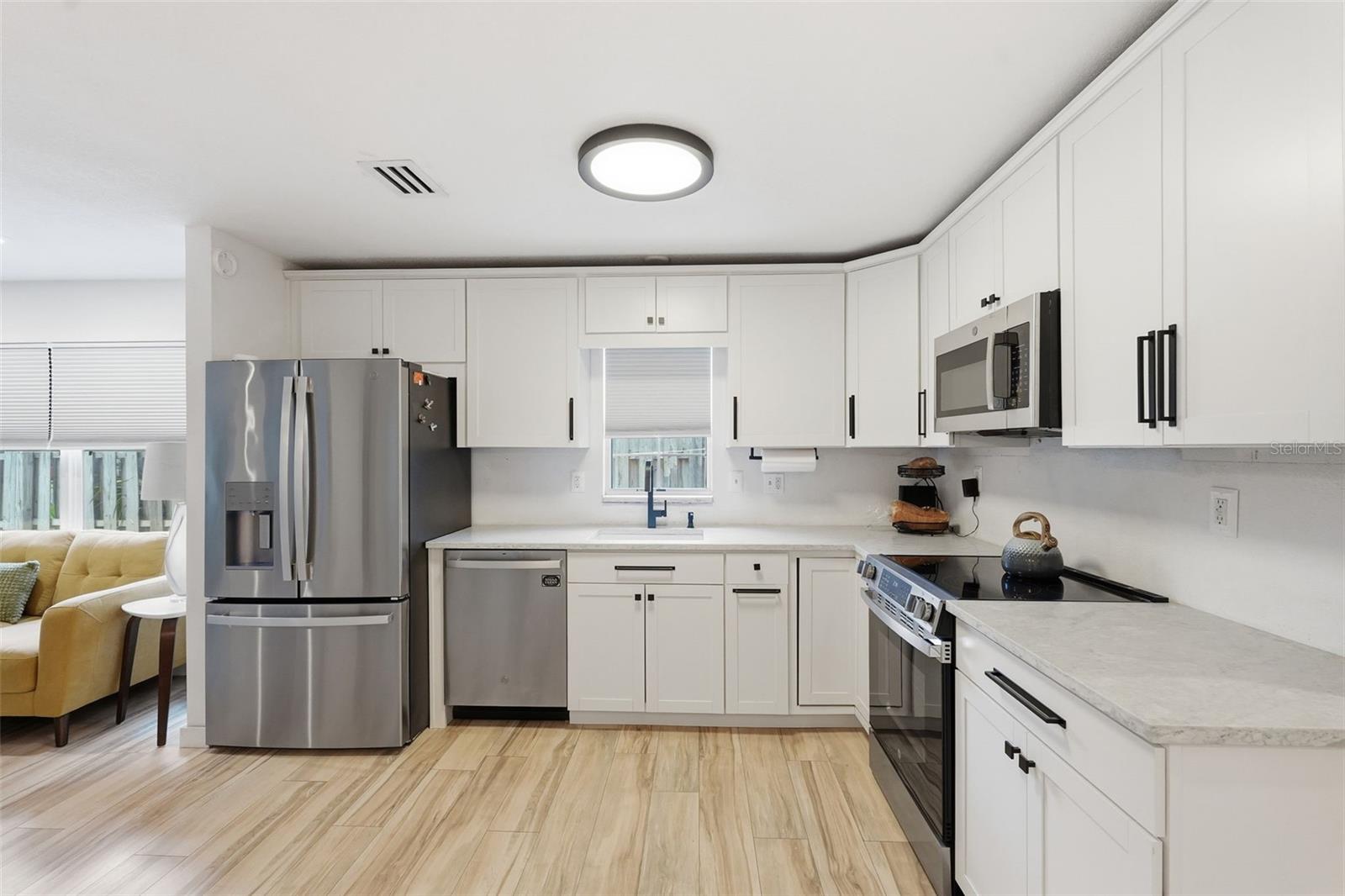 811 MICHIGAN BLVD, DUNEDIN, FL, 34698