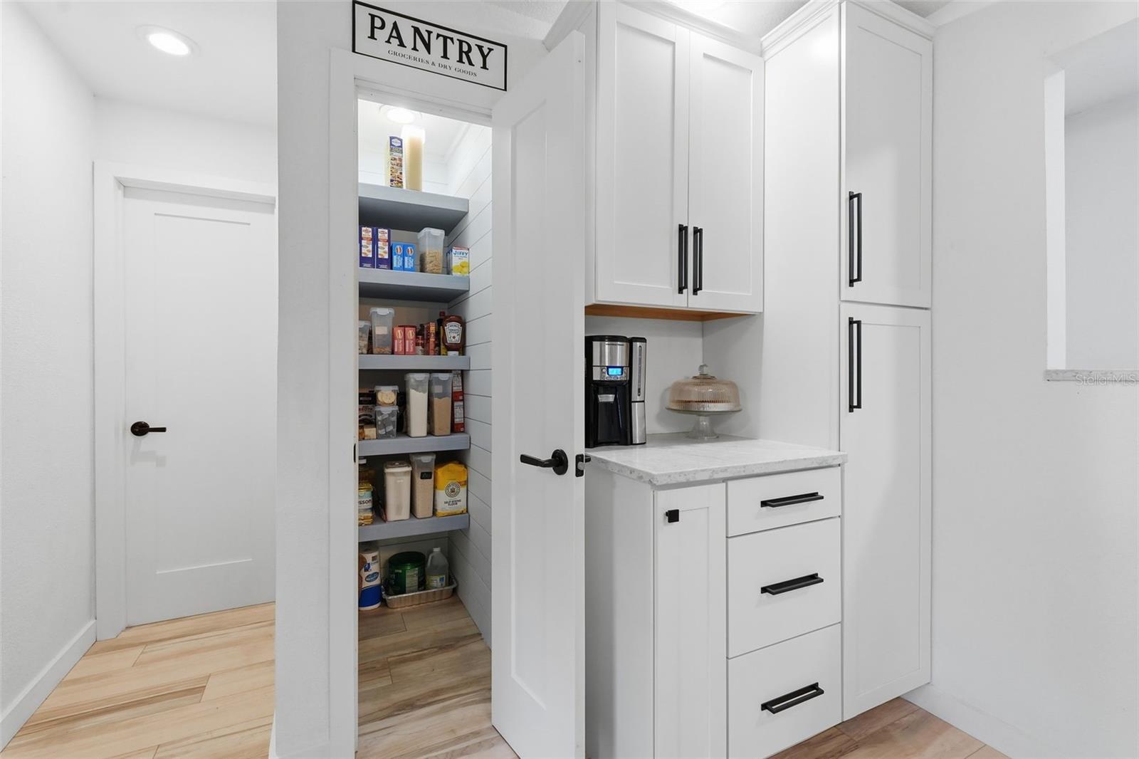 811 MICHIGAN BLVD, DUNEDIN, FL, 34698